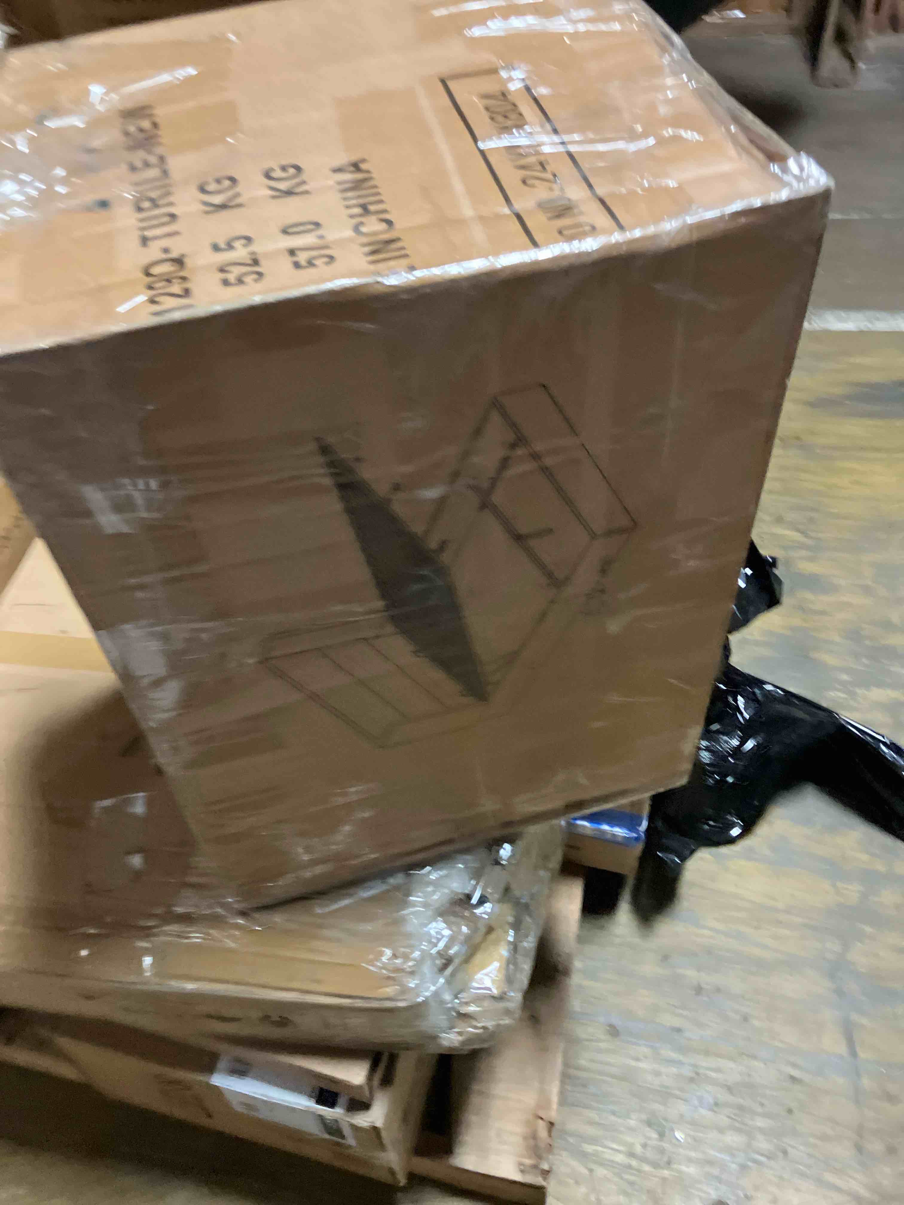 https://s3.amazonaws.com/lotting-images-prod/phillipi/PPE3511449_1757526097201.jpeg