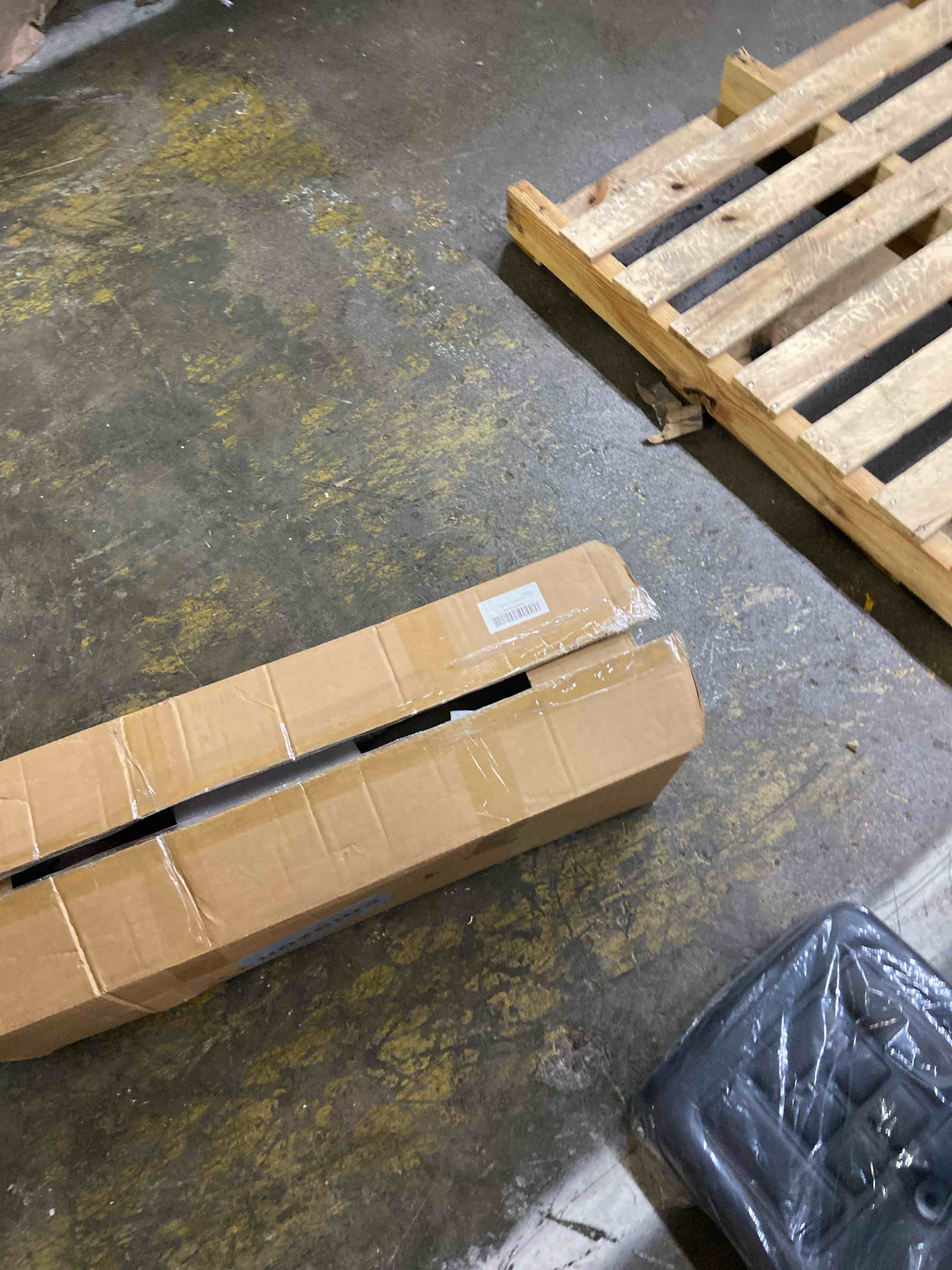 https://s3.amazonaws.com/lotting-images-prod/phillipi/PPE3511500_1757601885378.jpeg