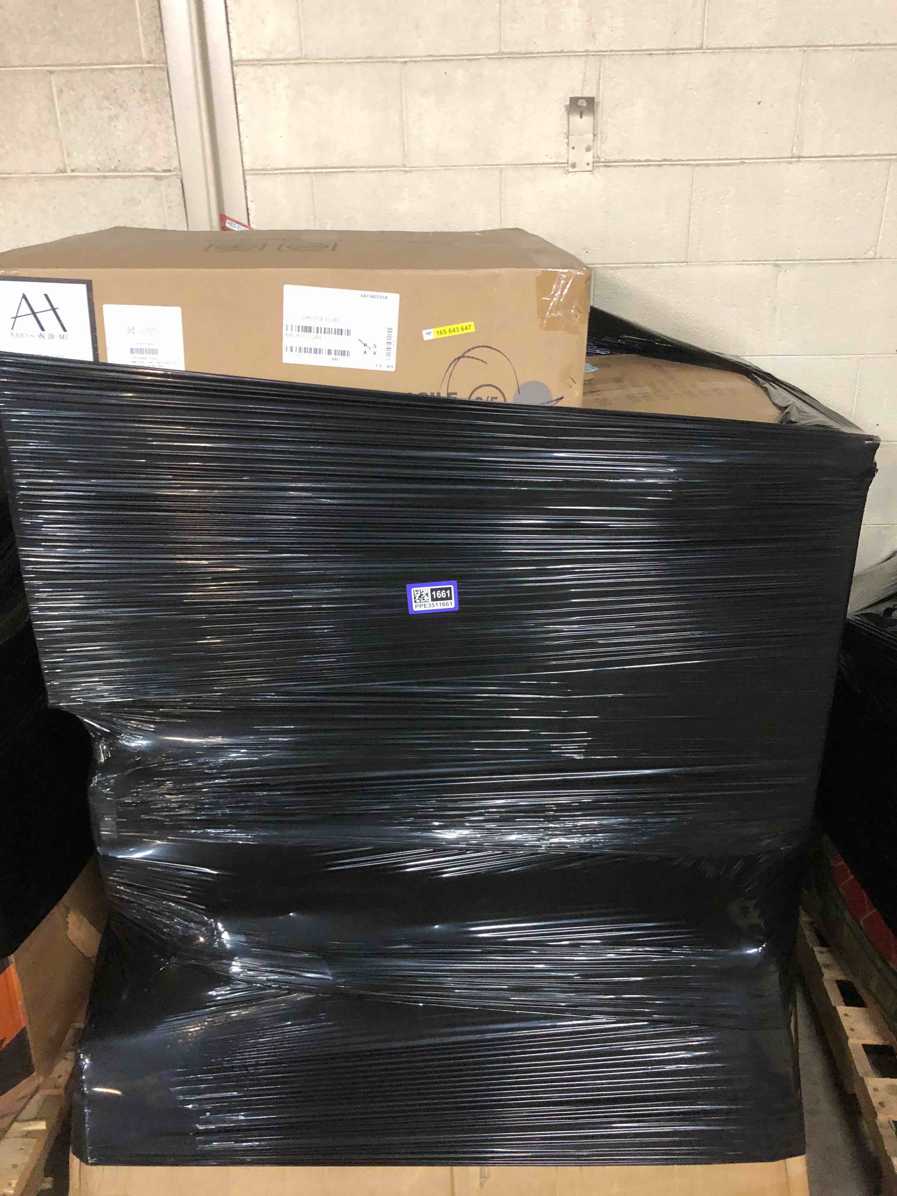 https://s3.amazonaws.com/lotting-images-prod/phillipi/PPE3511661_1758038943764.jpeg
