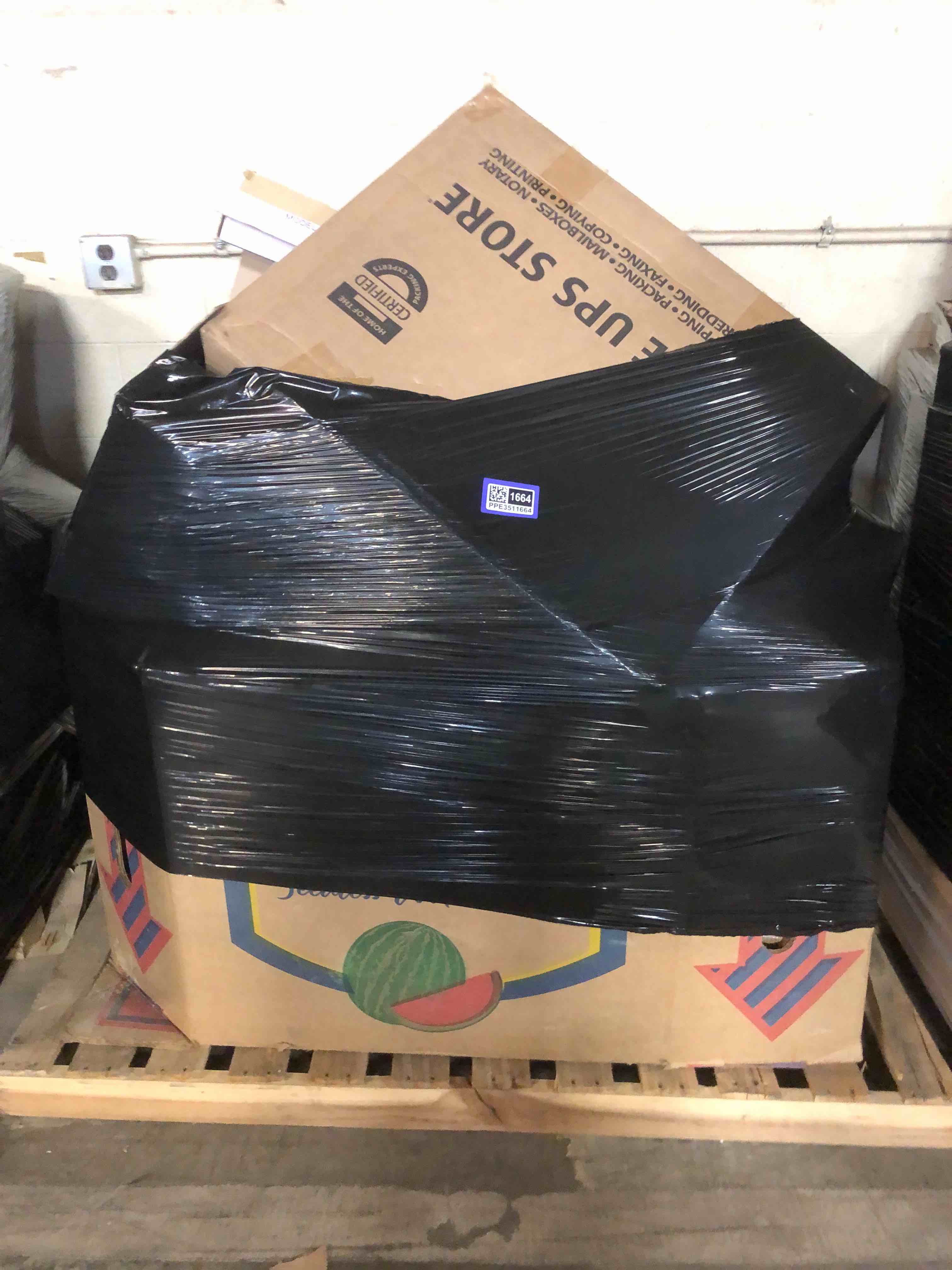 https://s3.amazonaws.com/lotting-images-prod/phillipi/PPE3511664_1758039057719.jpeg