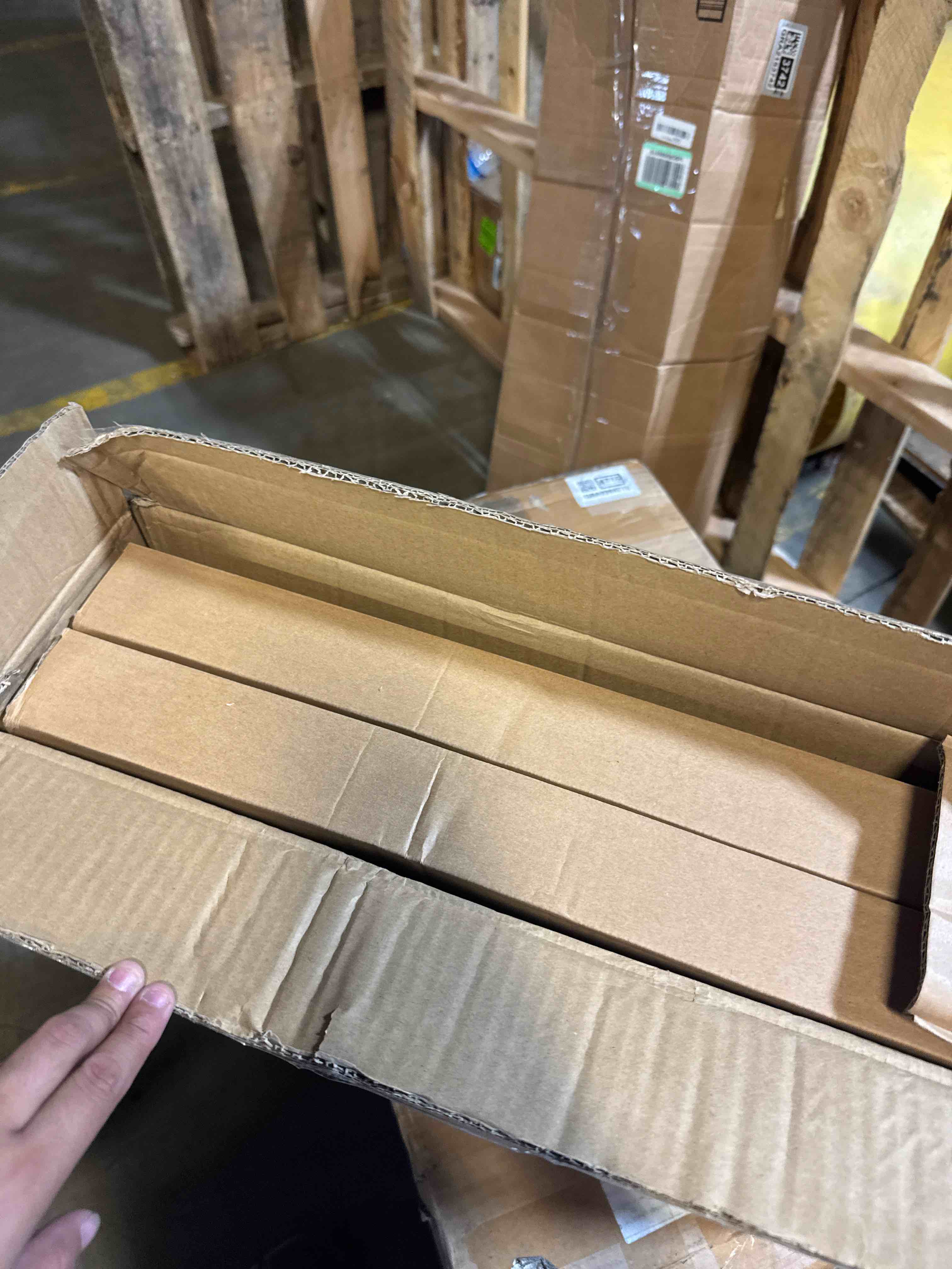 https://s3.amazonaws.com/lotting-images-prod/phillipi/PPE3511670_1758046583445.jpeg
