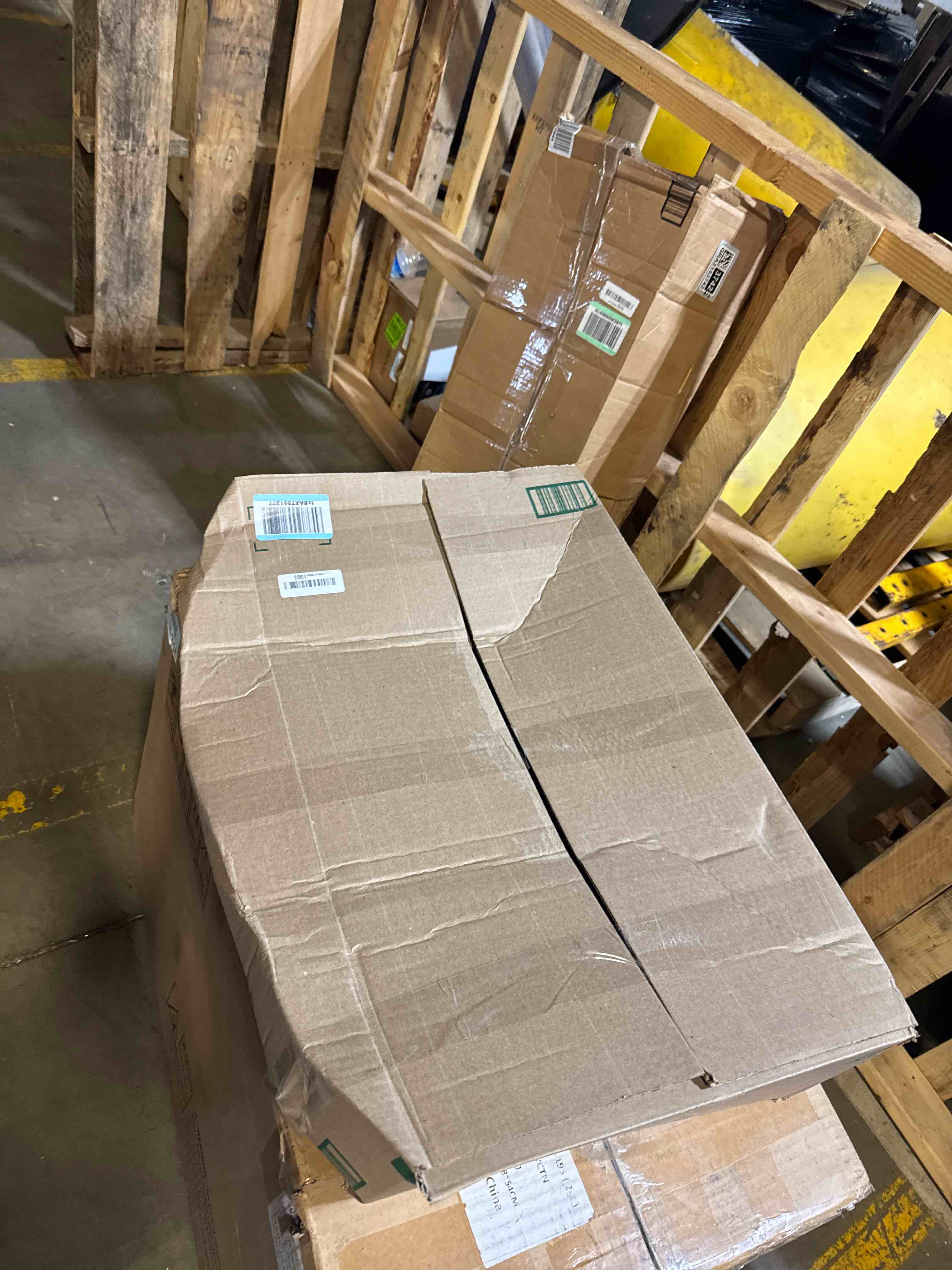 https://s3.amazonaws.com/lotting-images-prod/phillipi/PPE3511673_1758047209569.jpeg