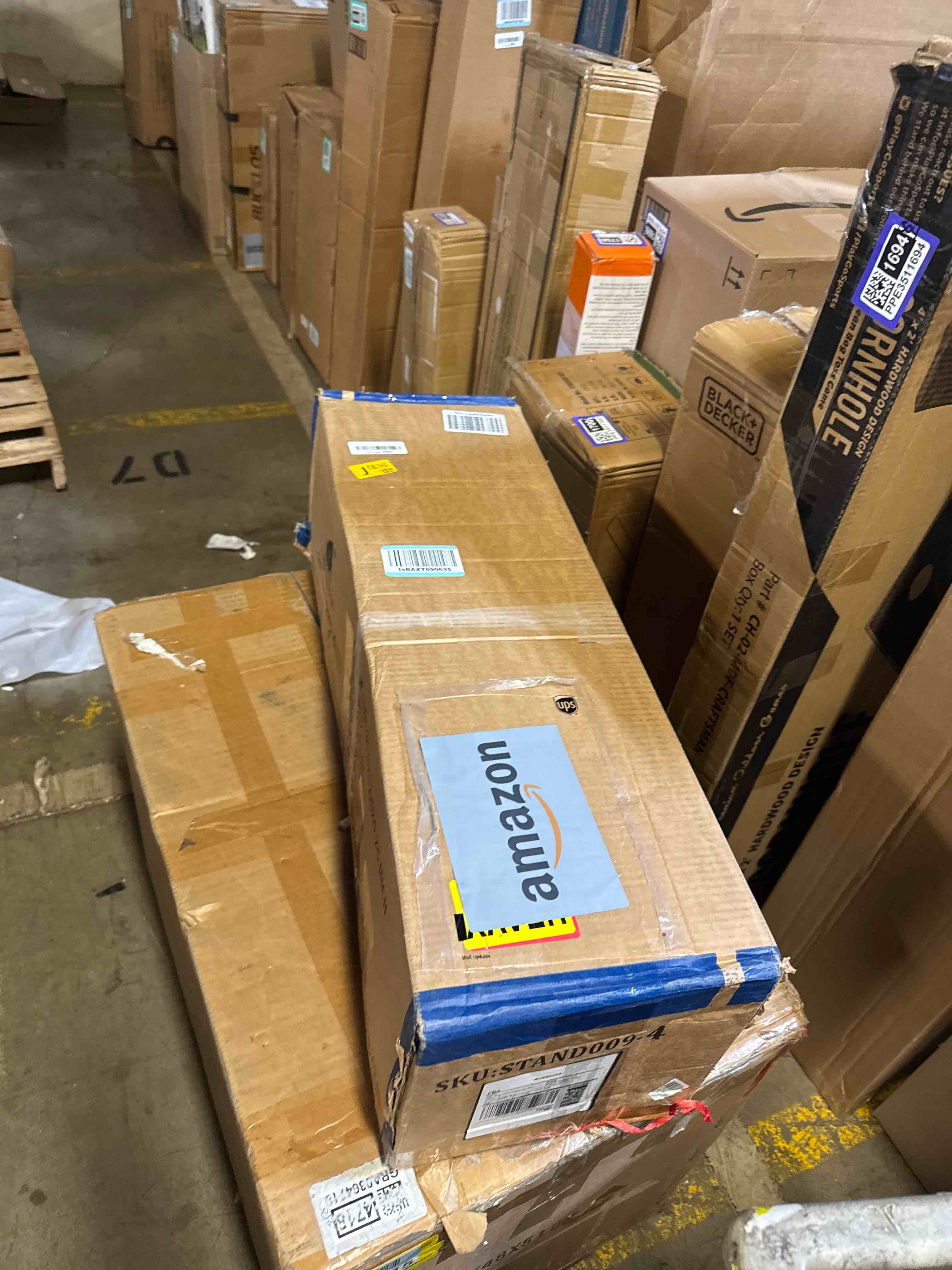 https://s3.amazonaws.com/lotting-images-prod/phillipi/PPE3511738_1758222670879.jpeg