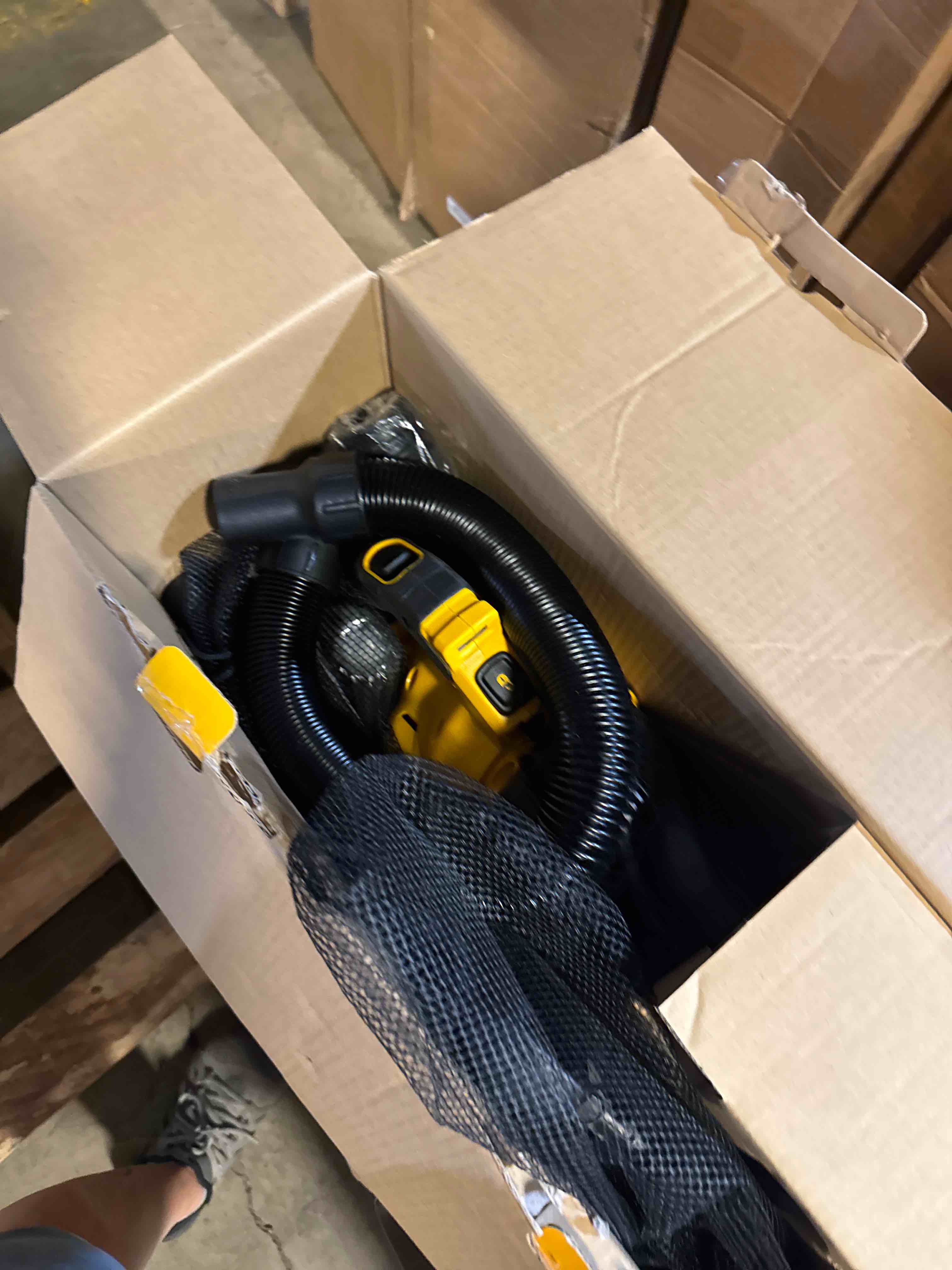 https://s3.amazonaws.com/lotting-images-prod/phillipi/PPE3511741_1758223187374.jpeg