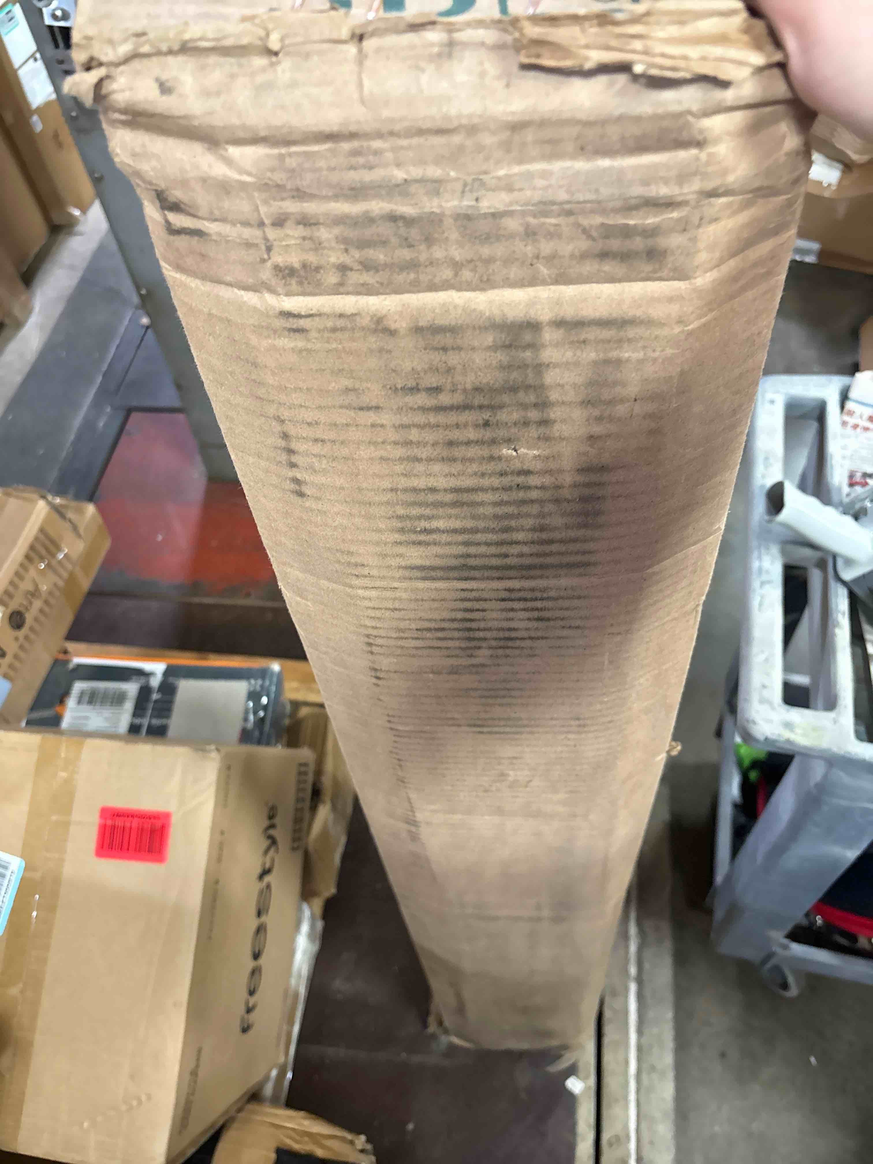 https://s3.amazonaws.com/lotting-images-prod/phillipi/PPE3511894_1758807598006.jpeg