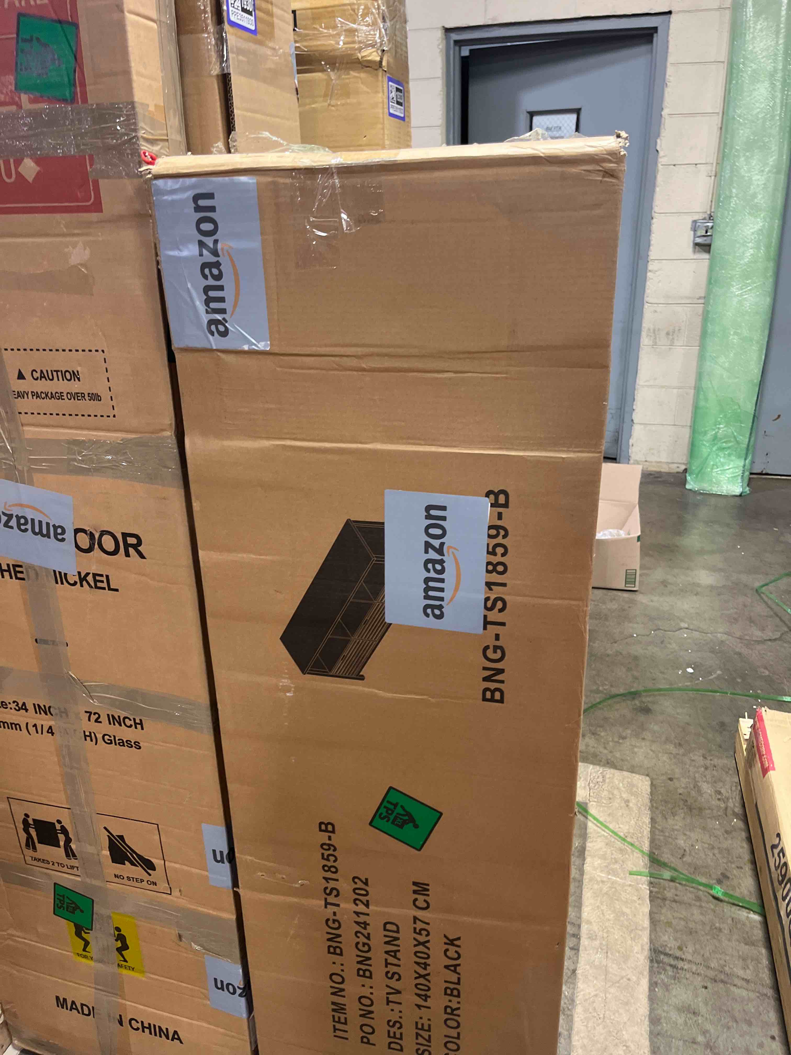 https://s3.amazonaws.com/lotting-images-prod/phillipi/PPE3511927_1758809551399.jpeg