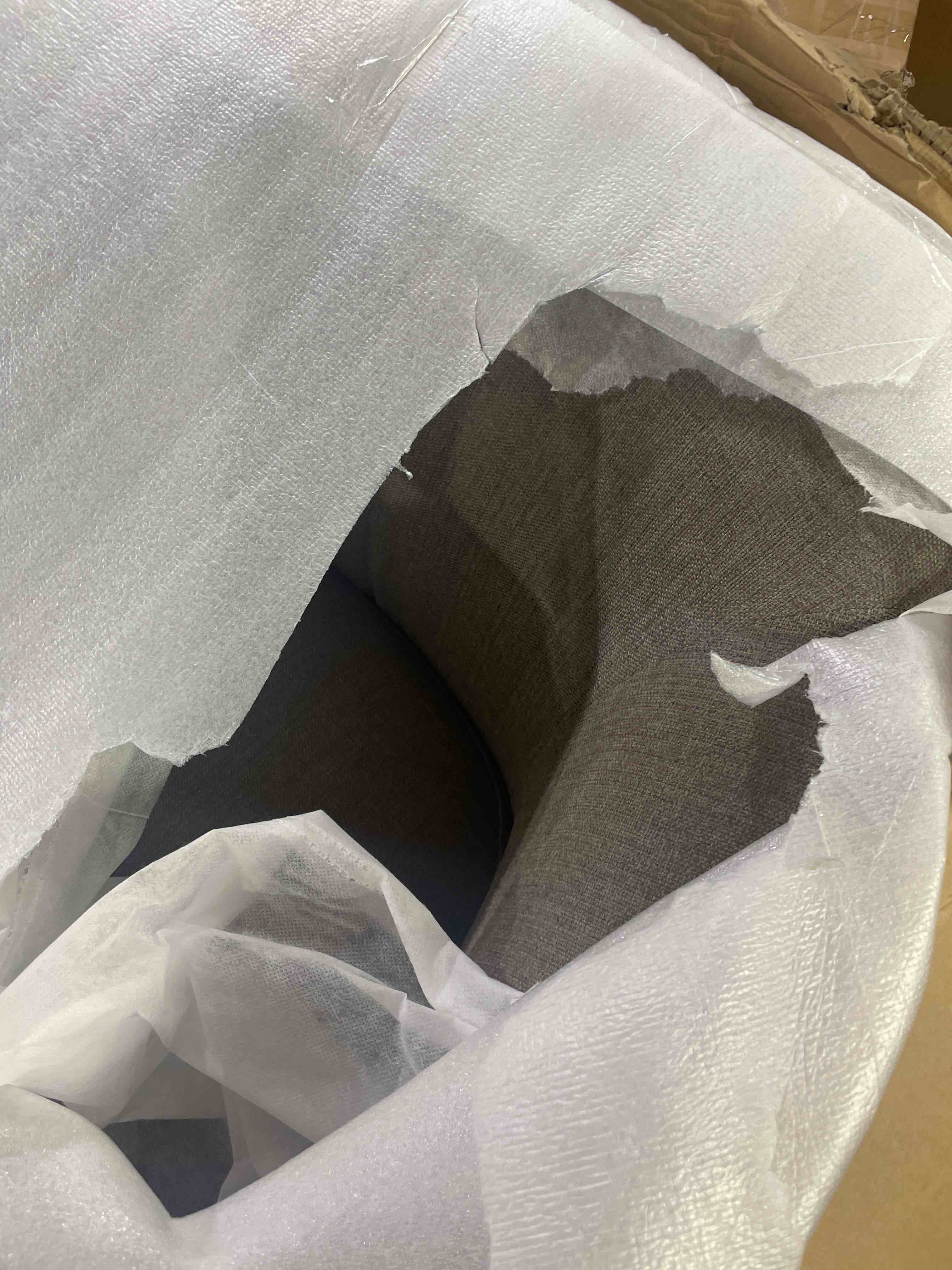 https://s3.amazonaws.com/lotting-images-prod/phillipi/PPE3511948_1758812987819.jpeg