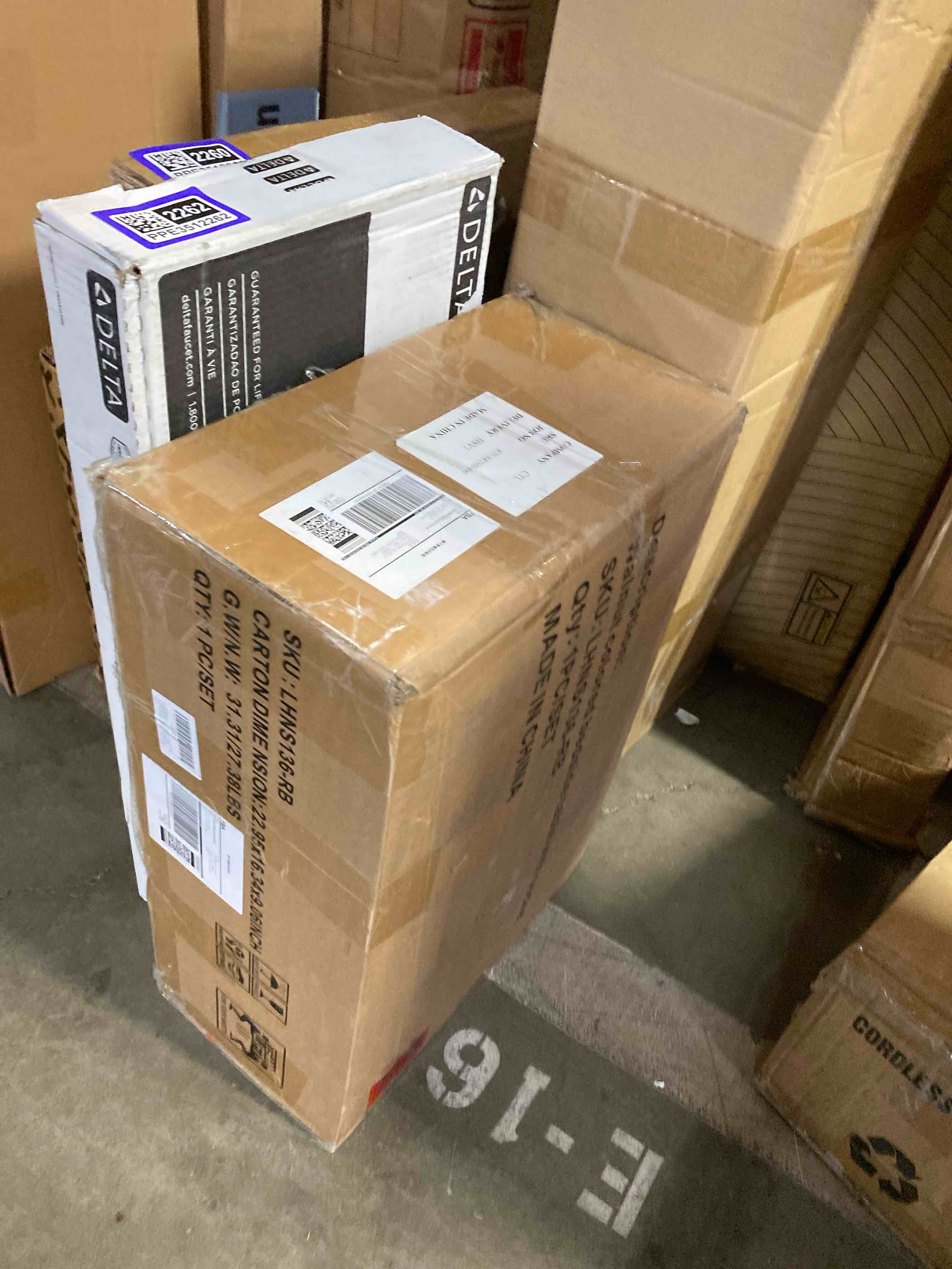 https://s3.amazonaws.com/lotting-images-prod/phillipi/PPE3512263_1759425896616.jpeg