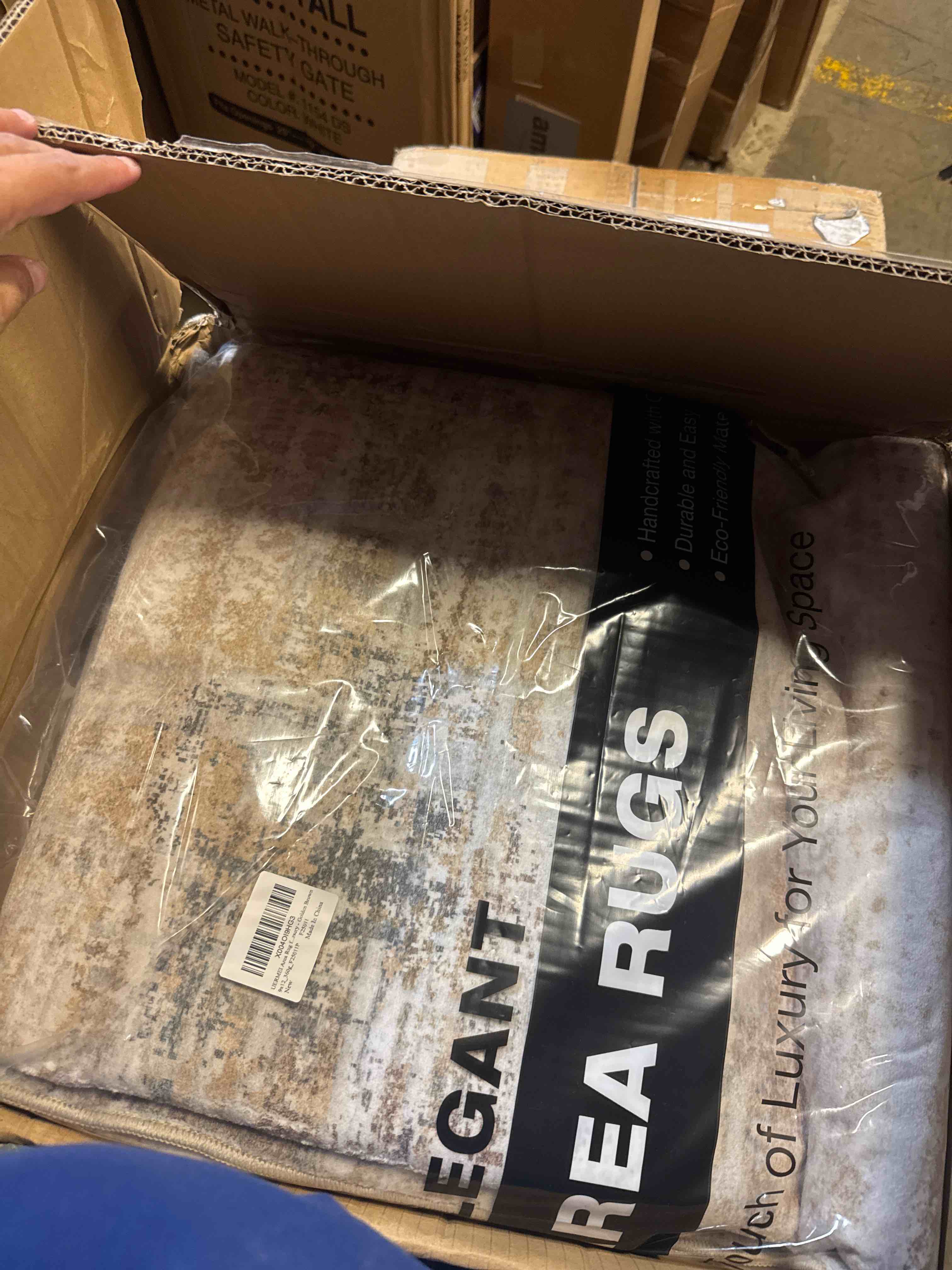 https://s3.amazonaws.com/lotting-images-prod/phillipi/PPE3512332_1759507566628.jpeg