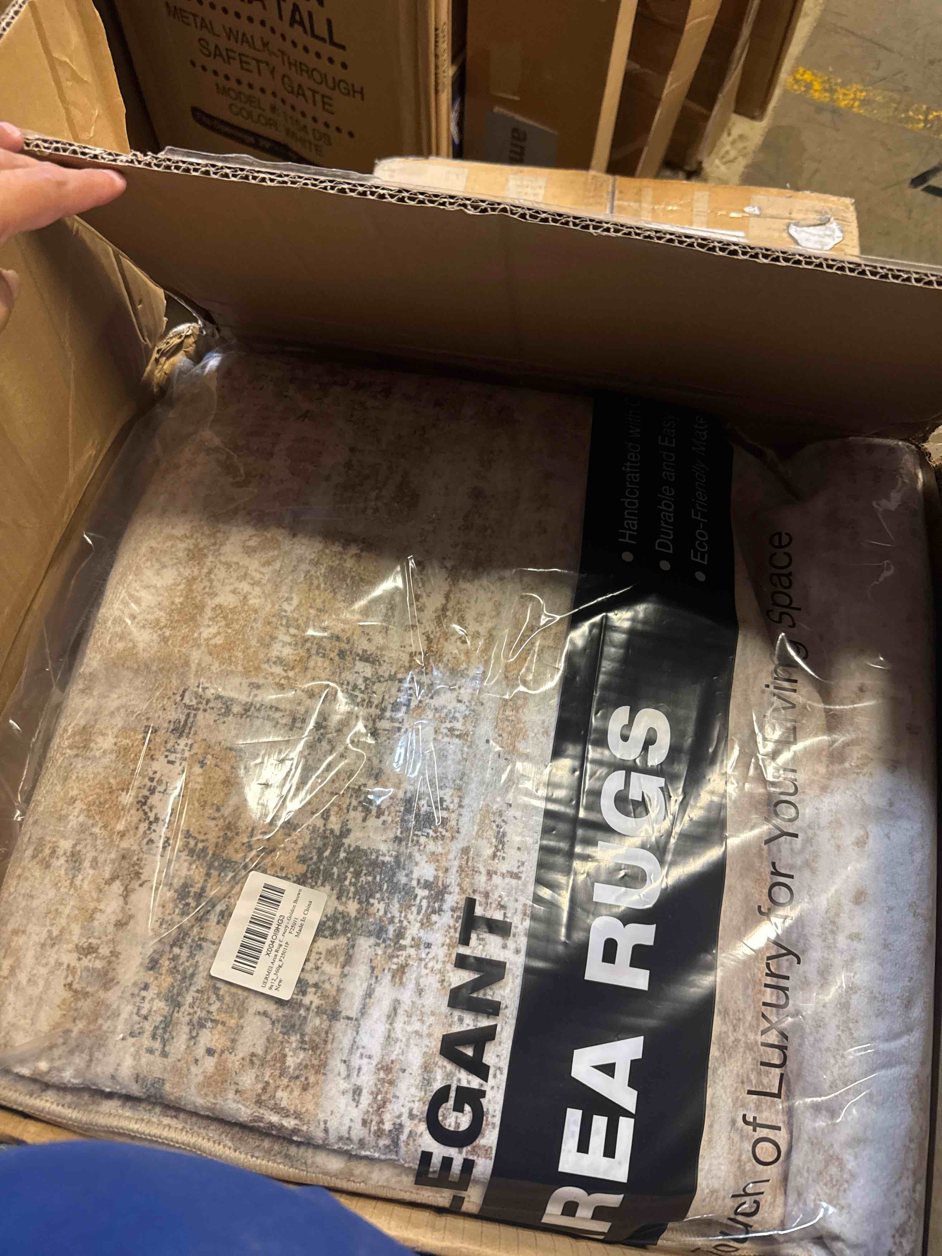 https://s3.amazonaws.com/lotting-images-prod/phillipi/PPE3512332_1759507567402.jpeg