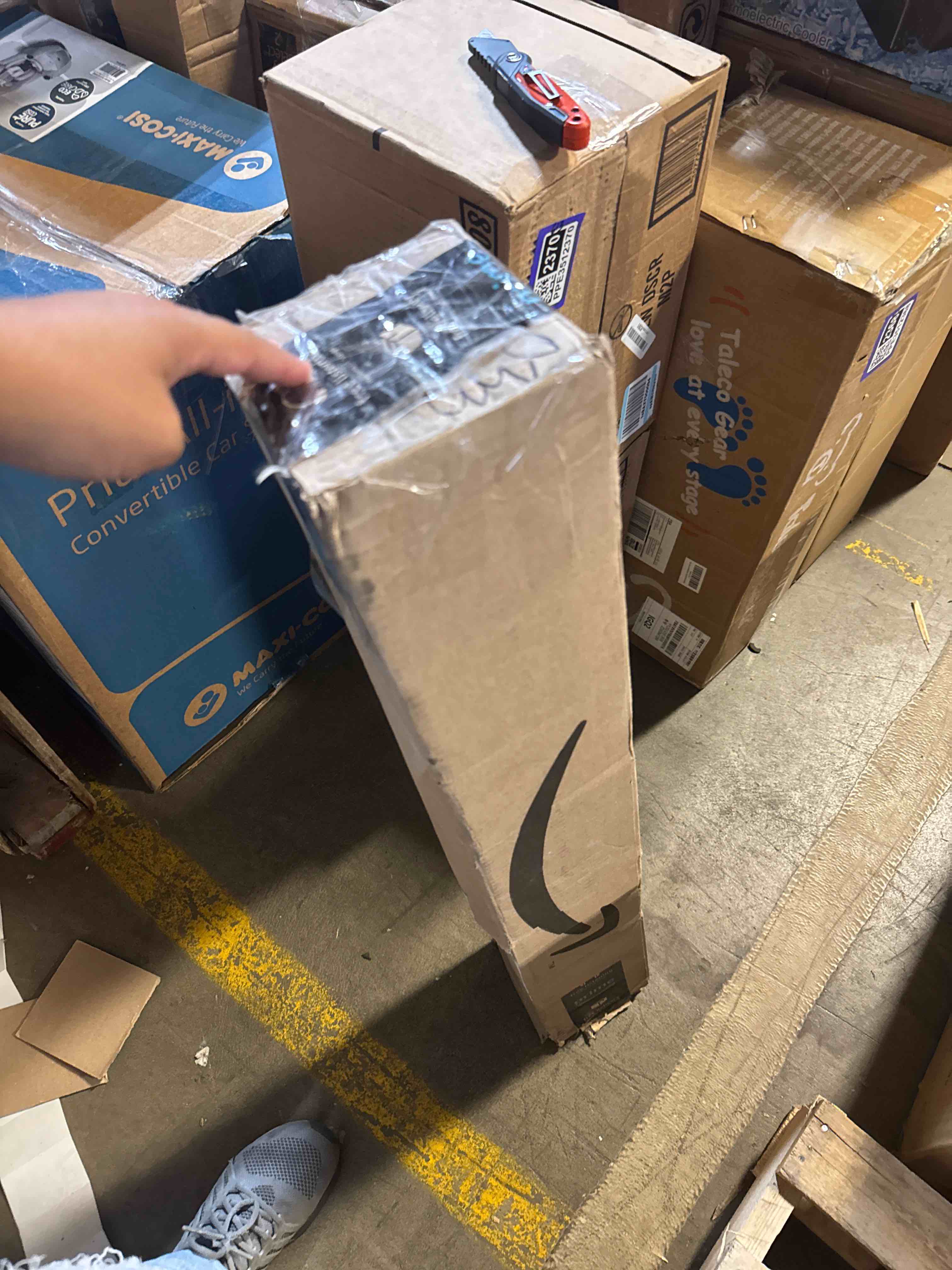 https://s3.amazonaws.com/lotting-images-prod/phillipi/PPE3512371_1759515055940.jpeg