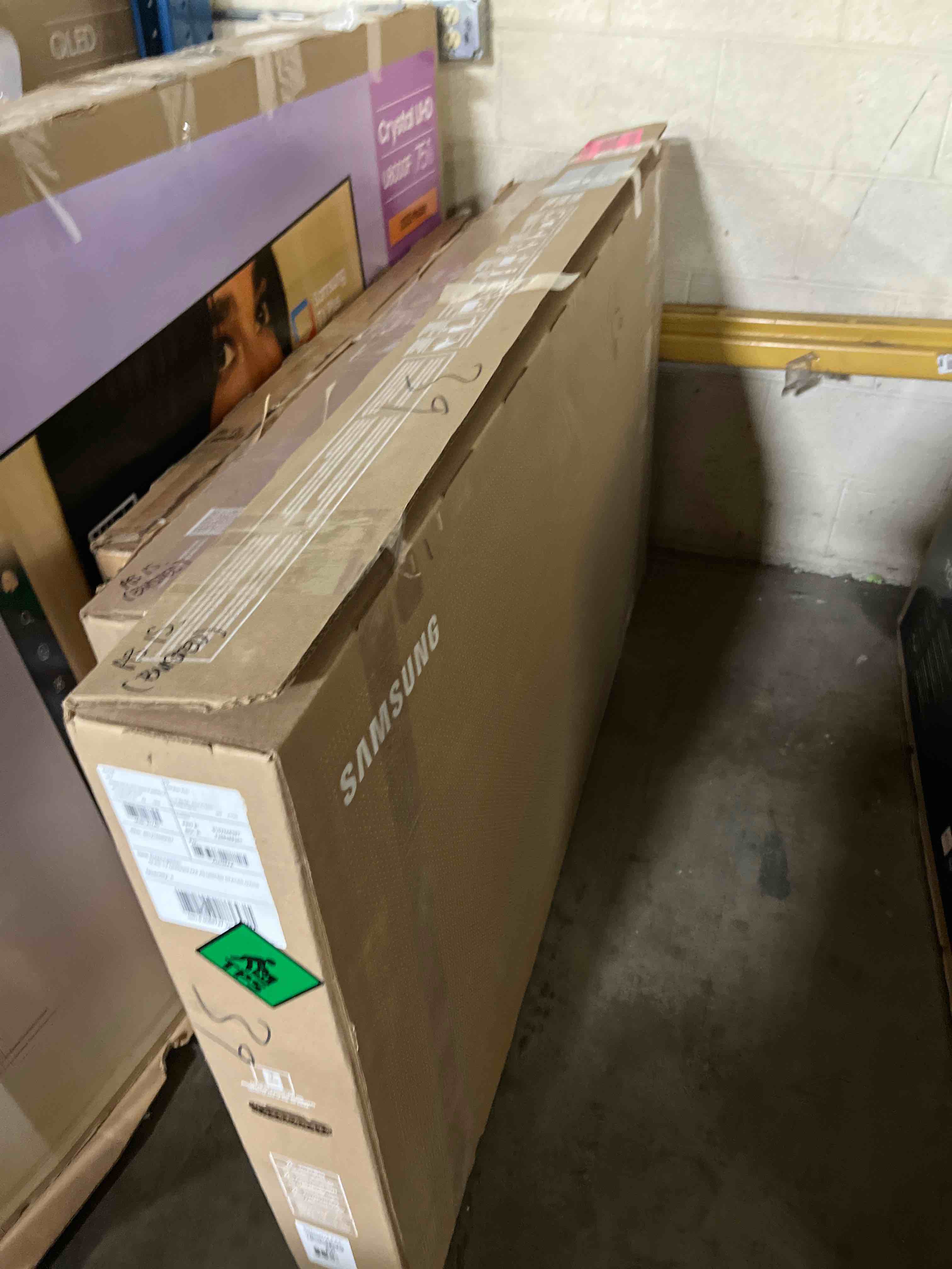 https://s3.amazonaws.com/lotting-images-prod/phillipi/PPE3512380_1759520670163.jpeg