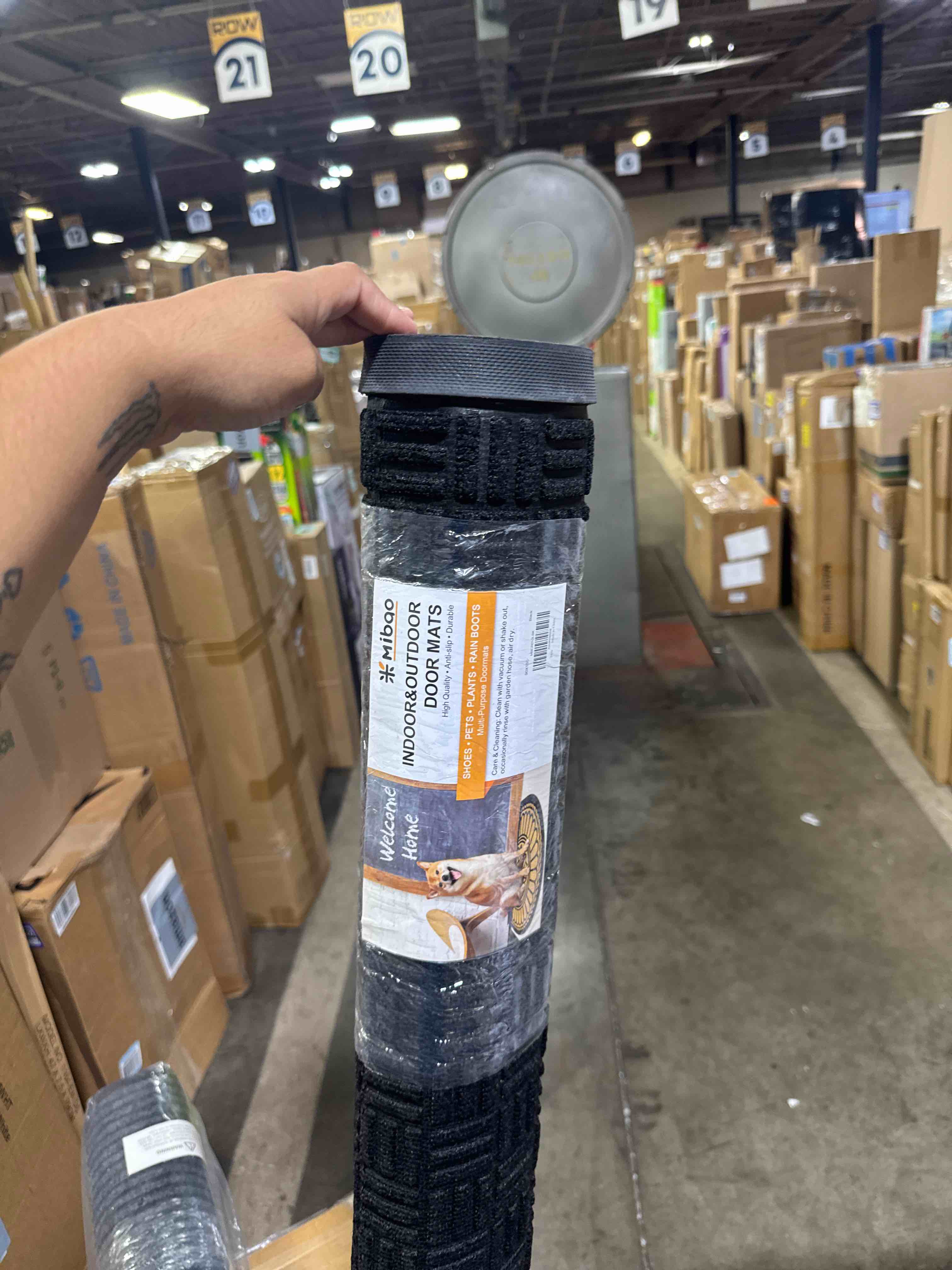 https://s3.amazonaws.com/lotting-images-prod/phillipi/PPE3512644_1760020399922.jpeg