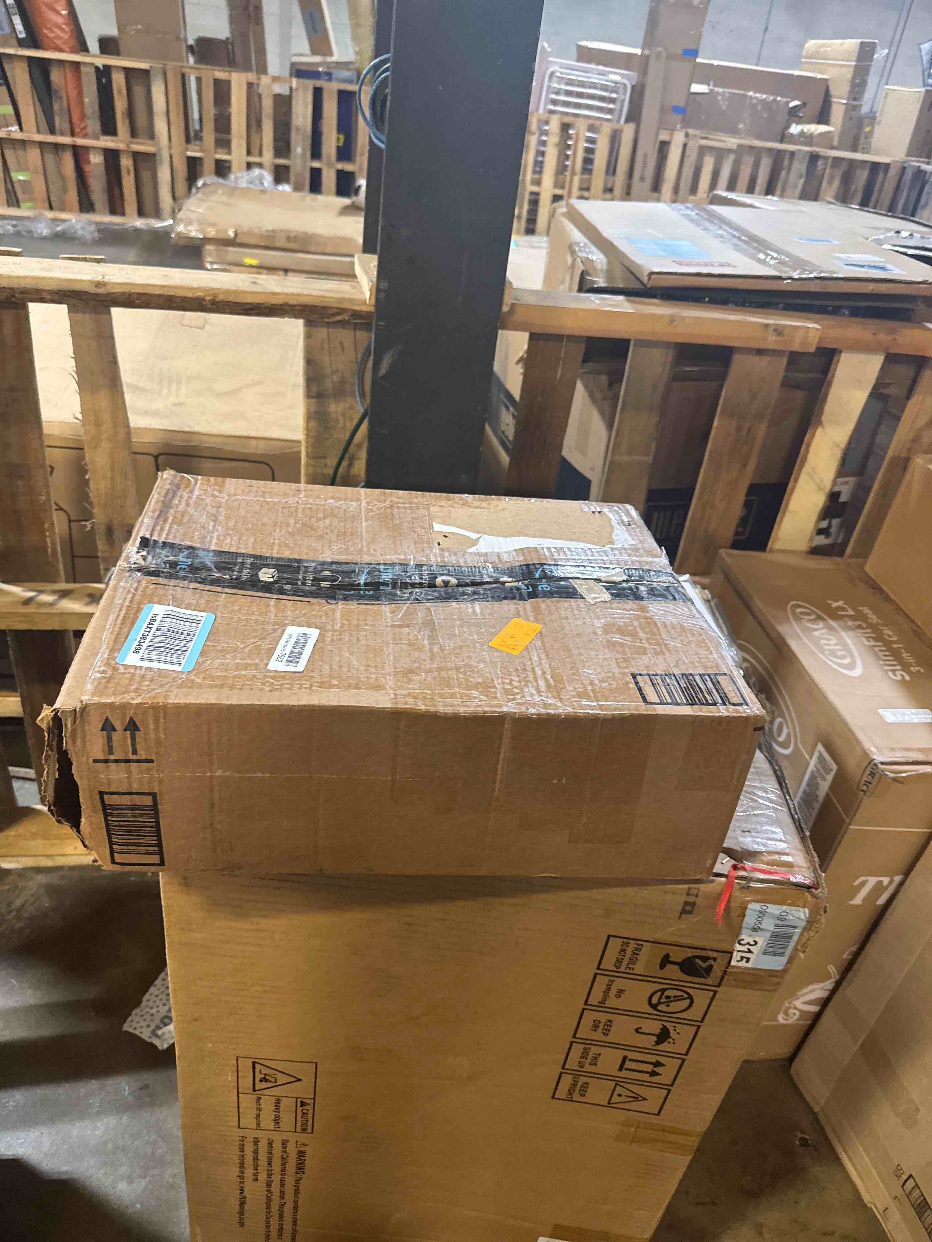 https://s3.amazonaws.com/lotting-images-prod/phillipi/PPE3512793_1760463696575.jpeg