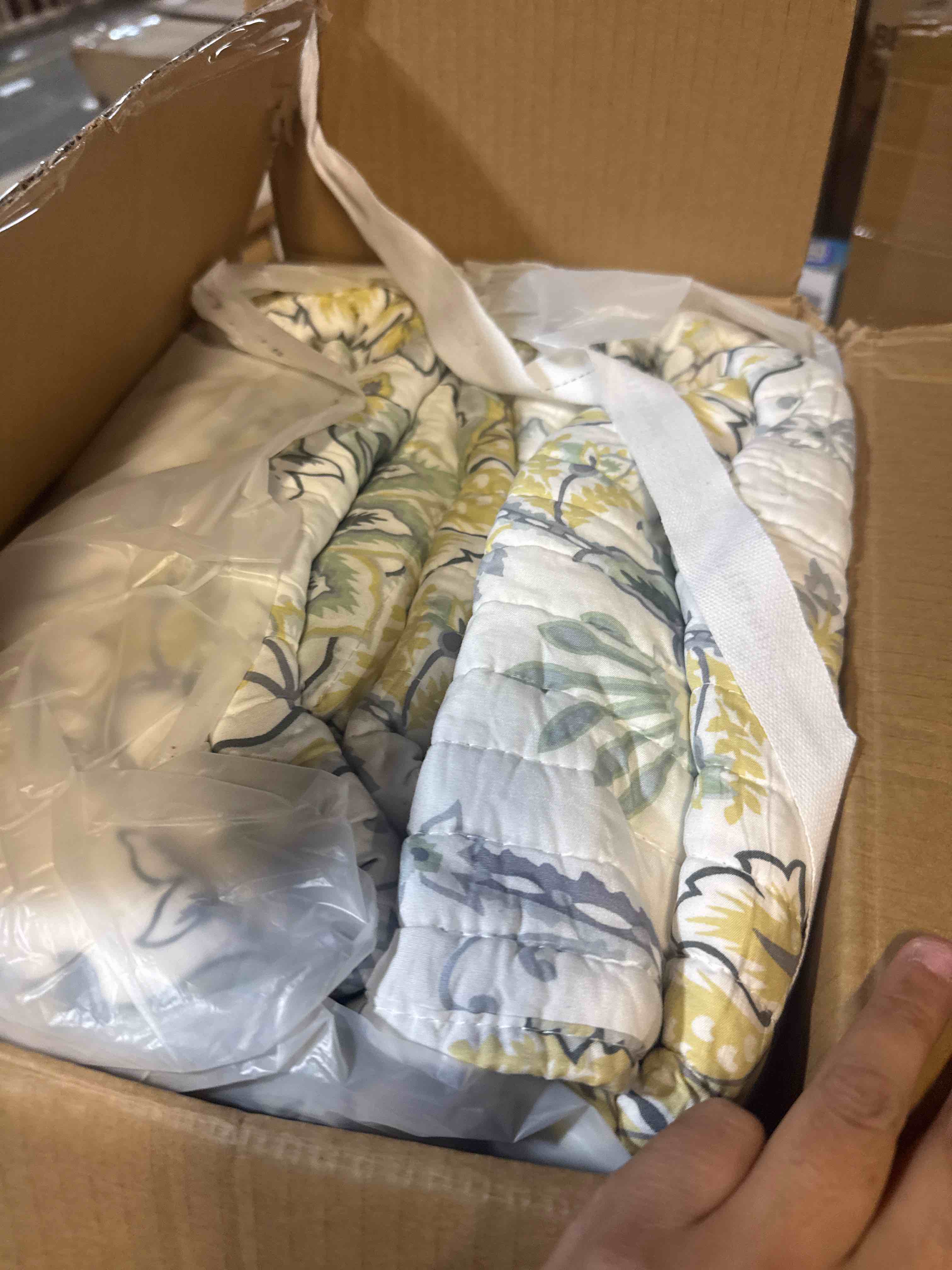 https://s3.amazonaws.com/lotting-images-prod/phillipi/PPE3512822_1760466575191.jpeg