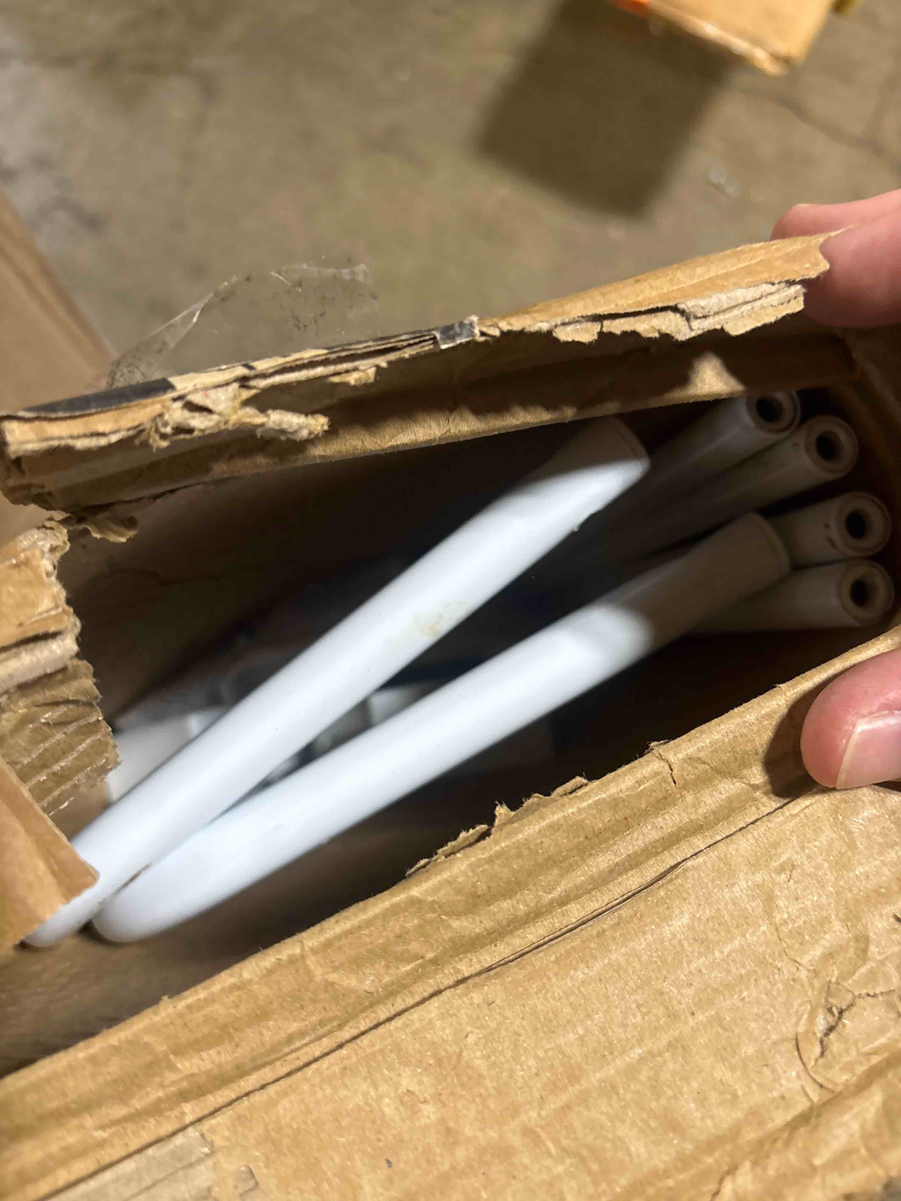 https://s3.amazonaws.com/lotting-images-prod/phillipi/PPE3512857_1760556060183.jpeg