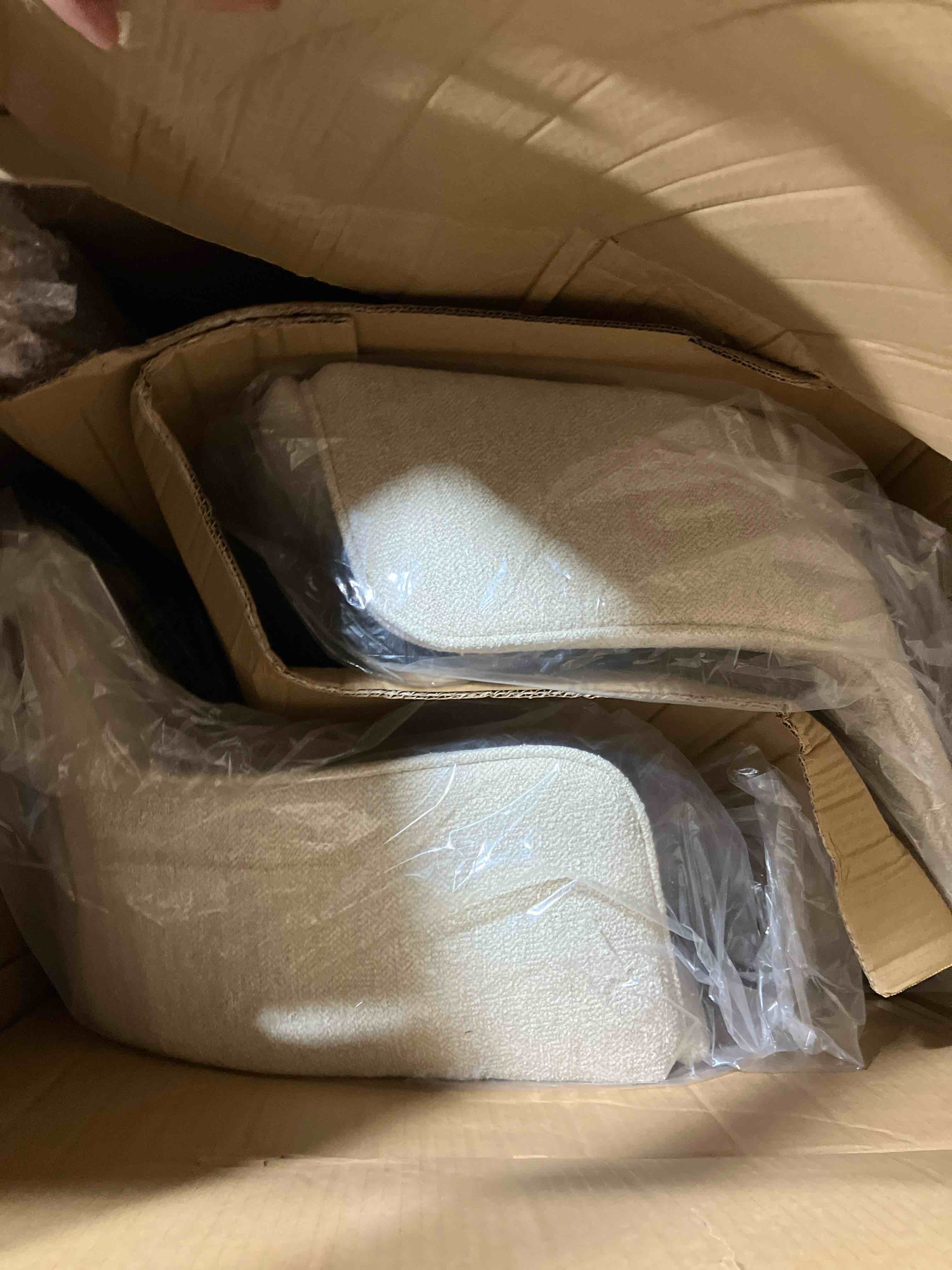 https://s3.amazonaws.com/lotting-images-prod/phillipi/PPE3513157_1760977734582.jpeg