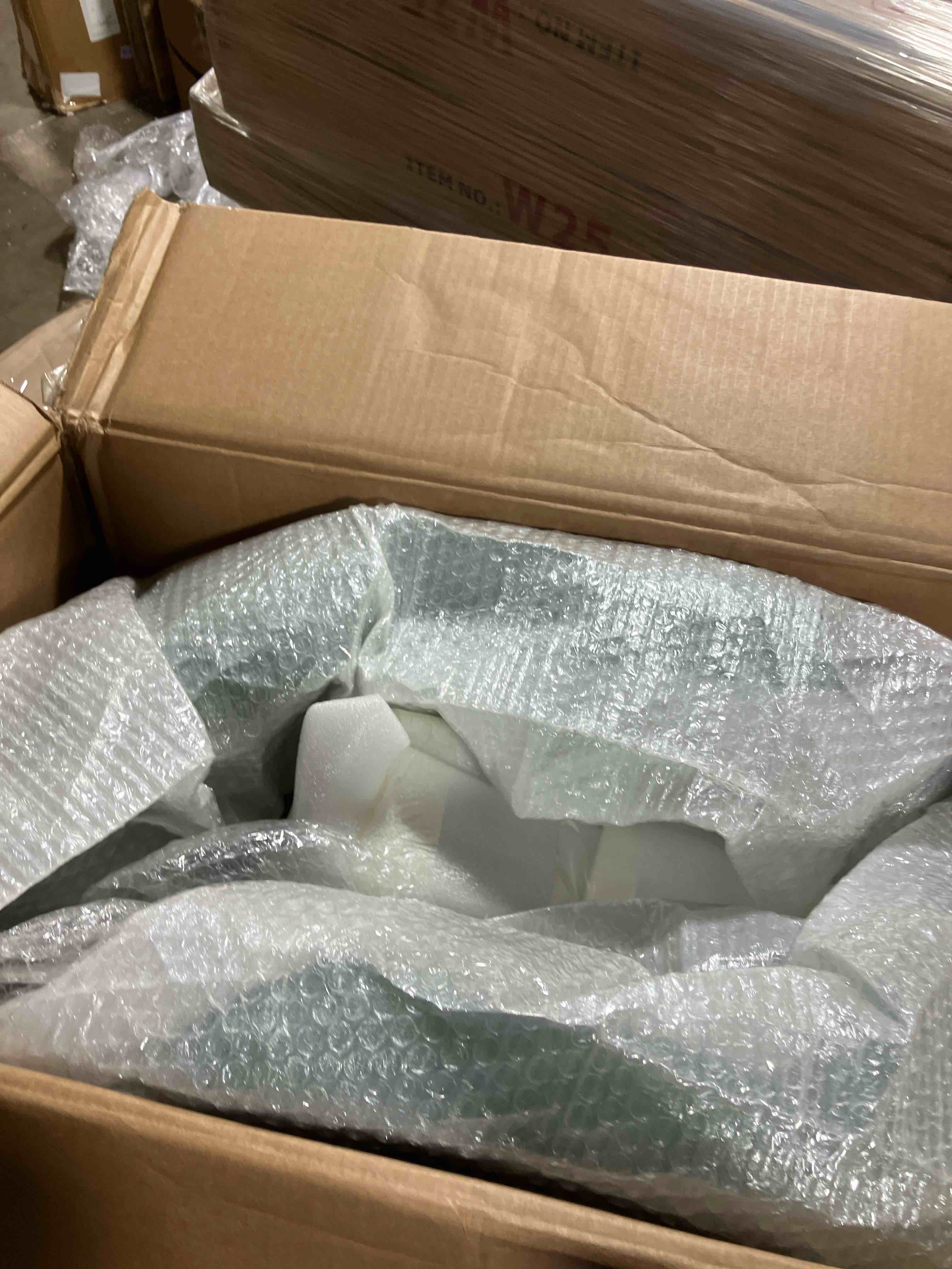 https://s3.amazonaws.com/lotting-images-prod/phillipi/PPE3513167_1760982924096.jpeg