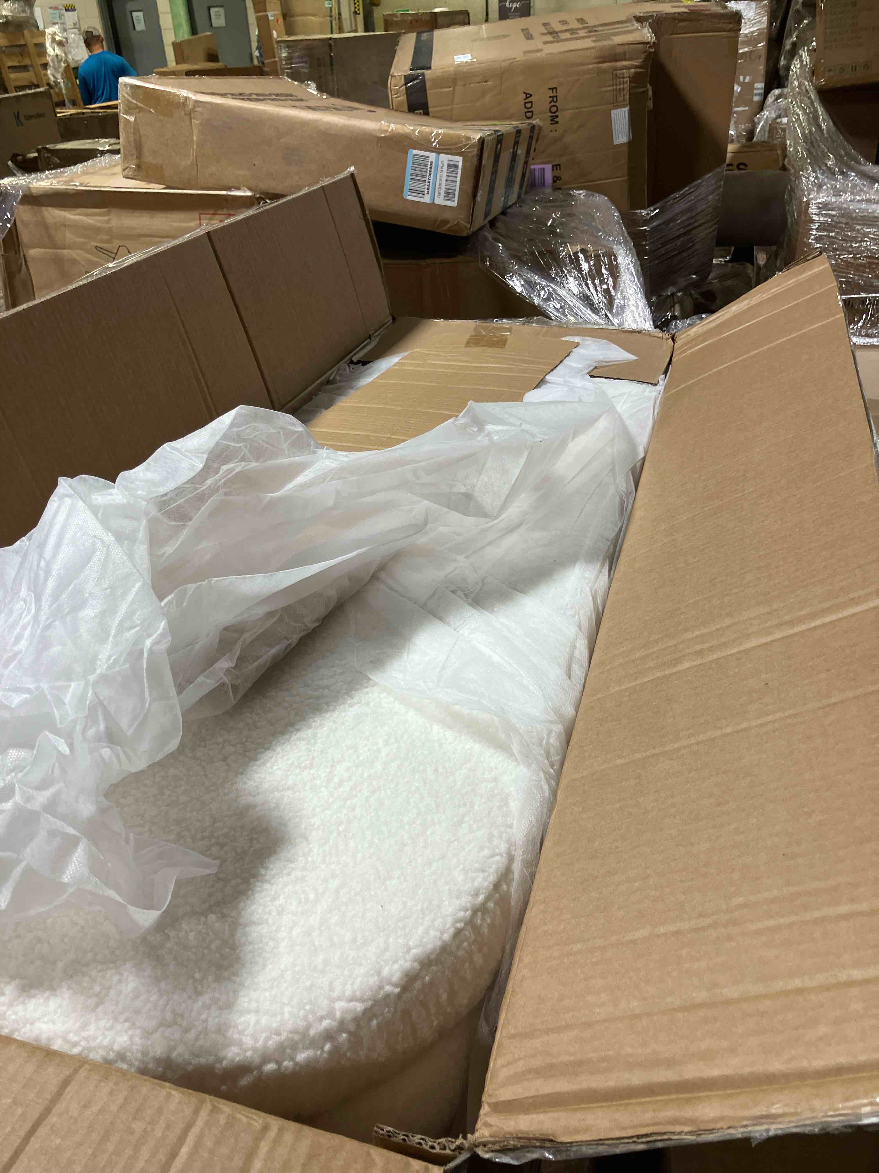 https://s3.amazonaws.com/lotting-images-prod/phillipi/PPE3513171_1760984185863.jpeg
