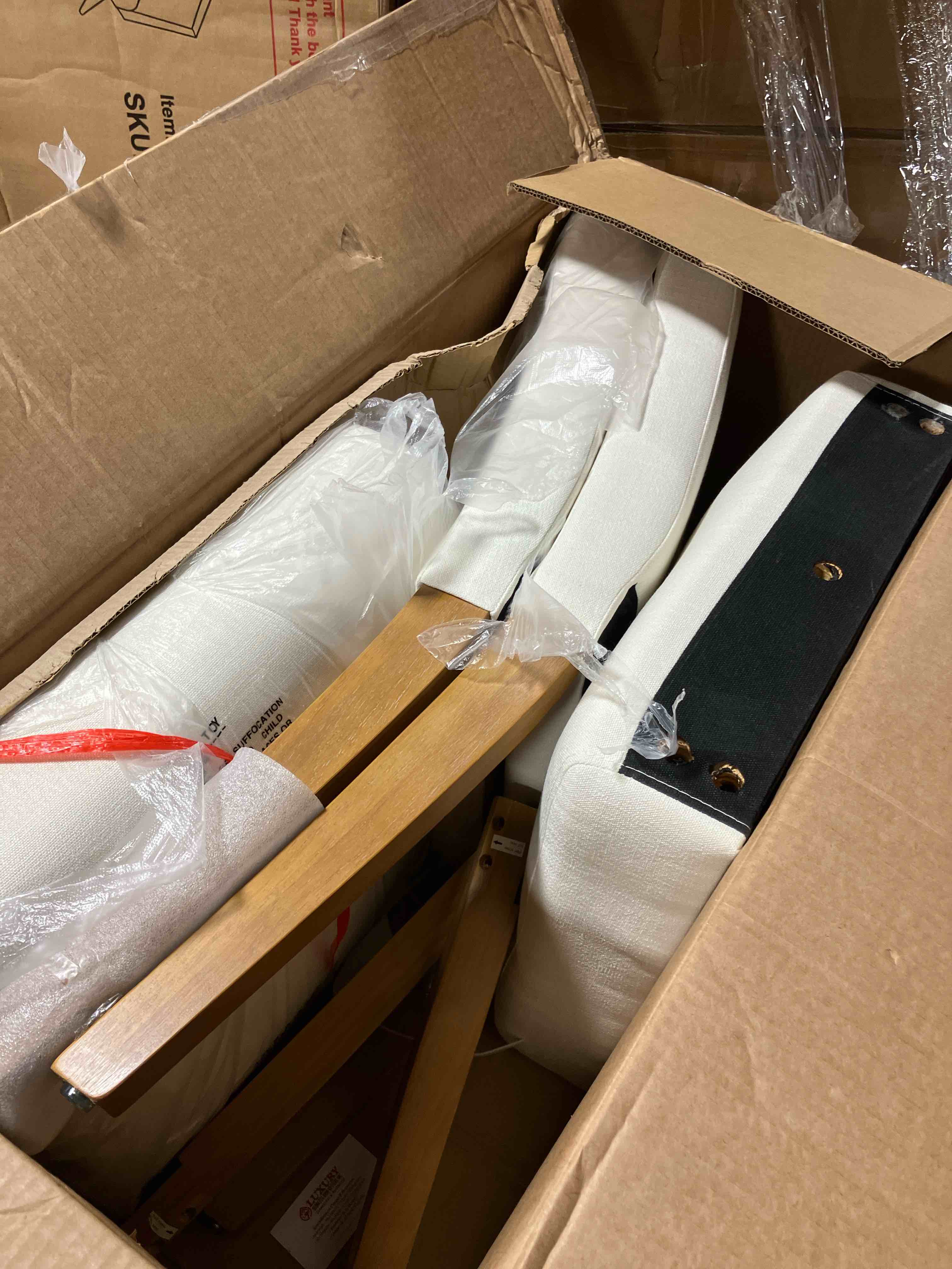 https://s3.amazonaws.com/lotting-images-prod/phillipi/PPE3513173_1760984746415.jpeg
