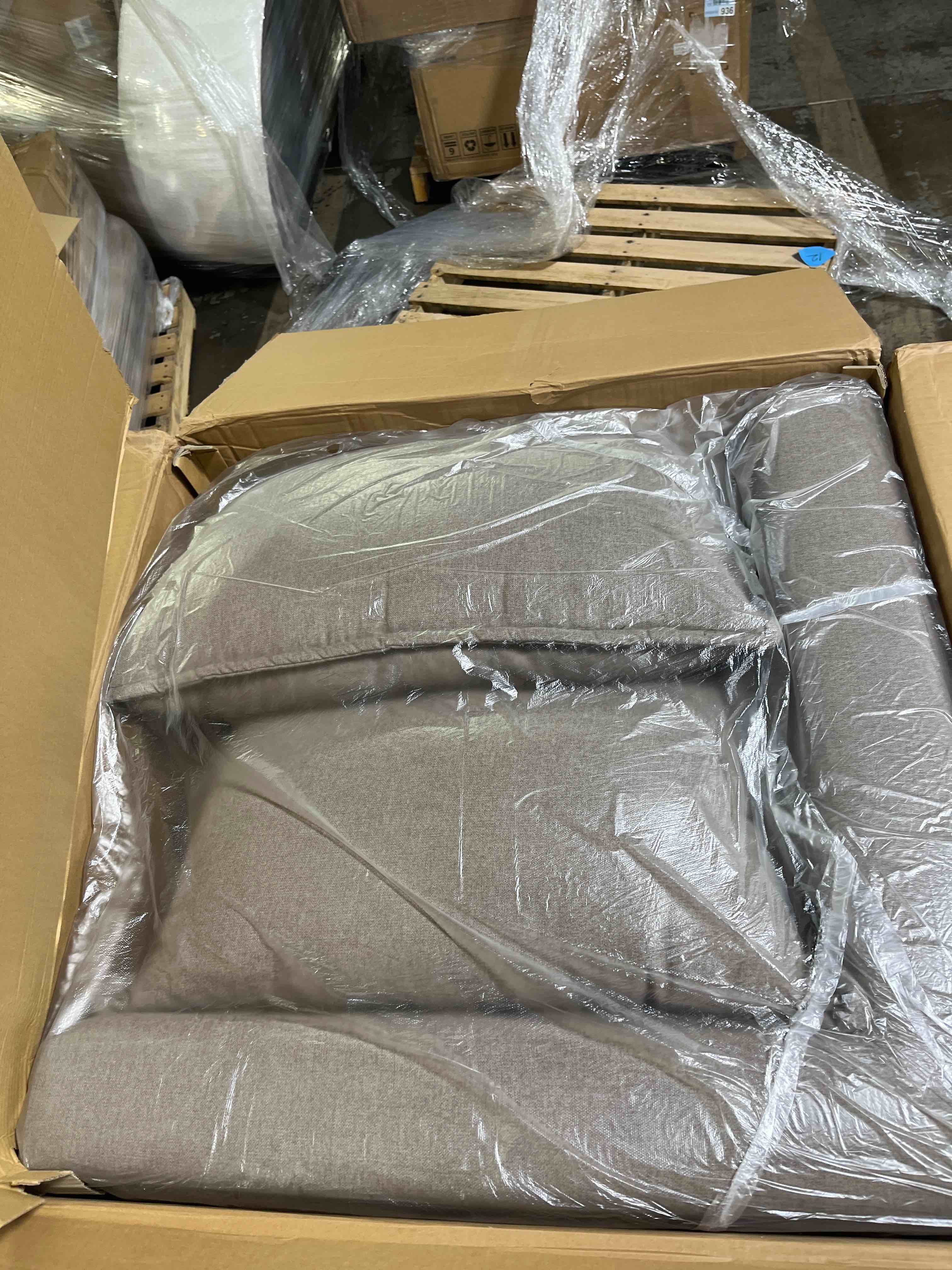 https://s3.amazonaws.com/lotting-images-prod/phillipi/PPE3513199_1761063874831.jpeg