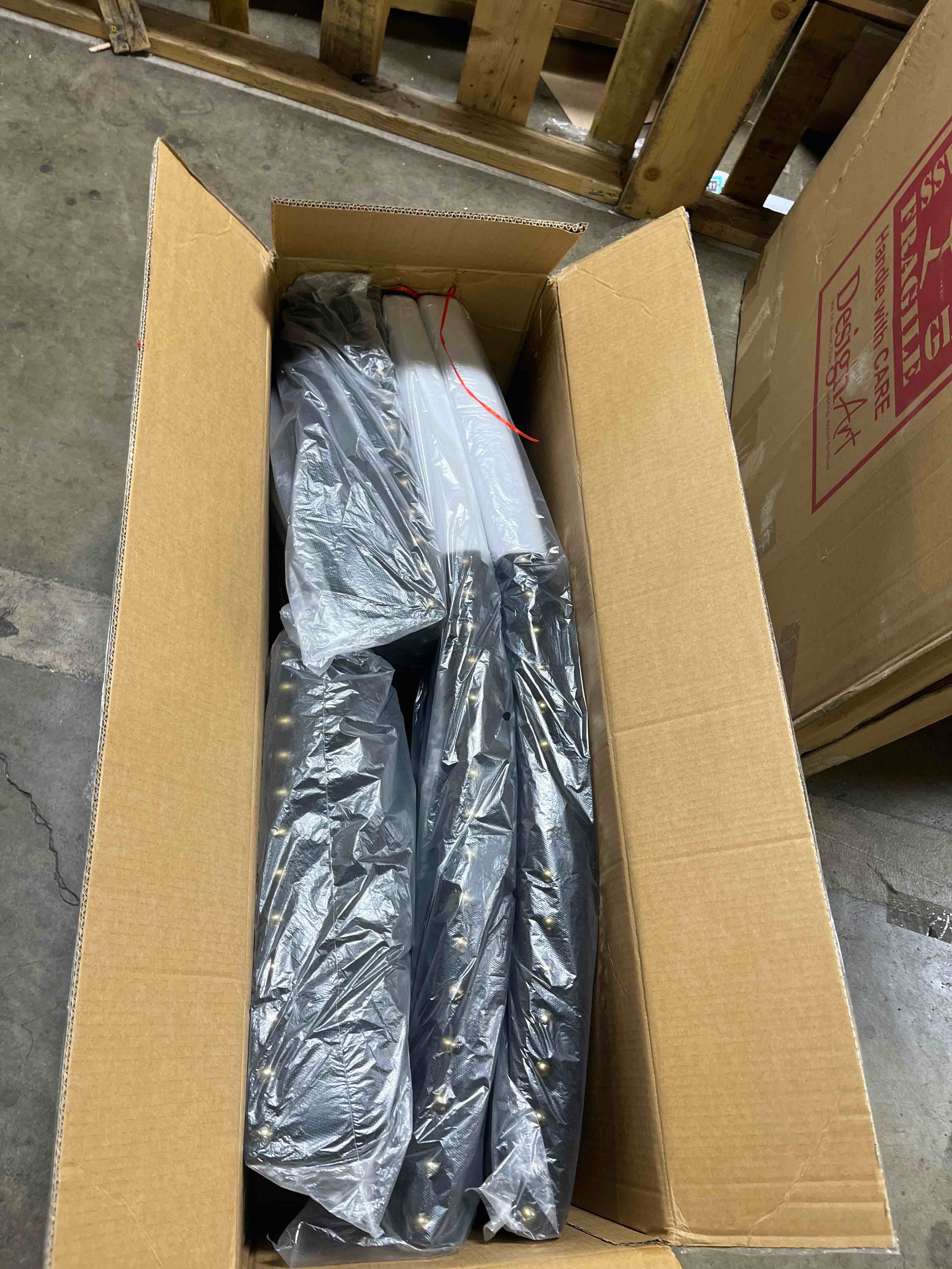 https://s3.amazonaws.com/lotting-images-prod/phillipi/PPE3513206_1761061849153.jpeg