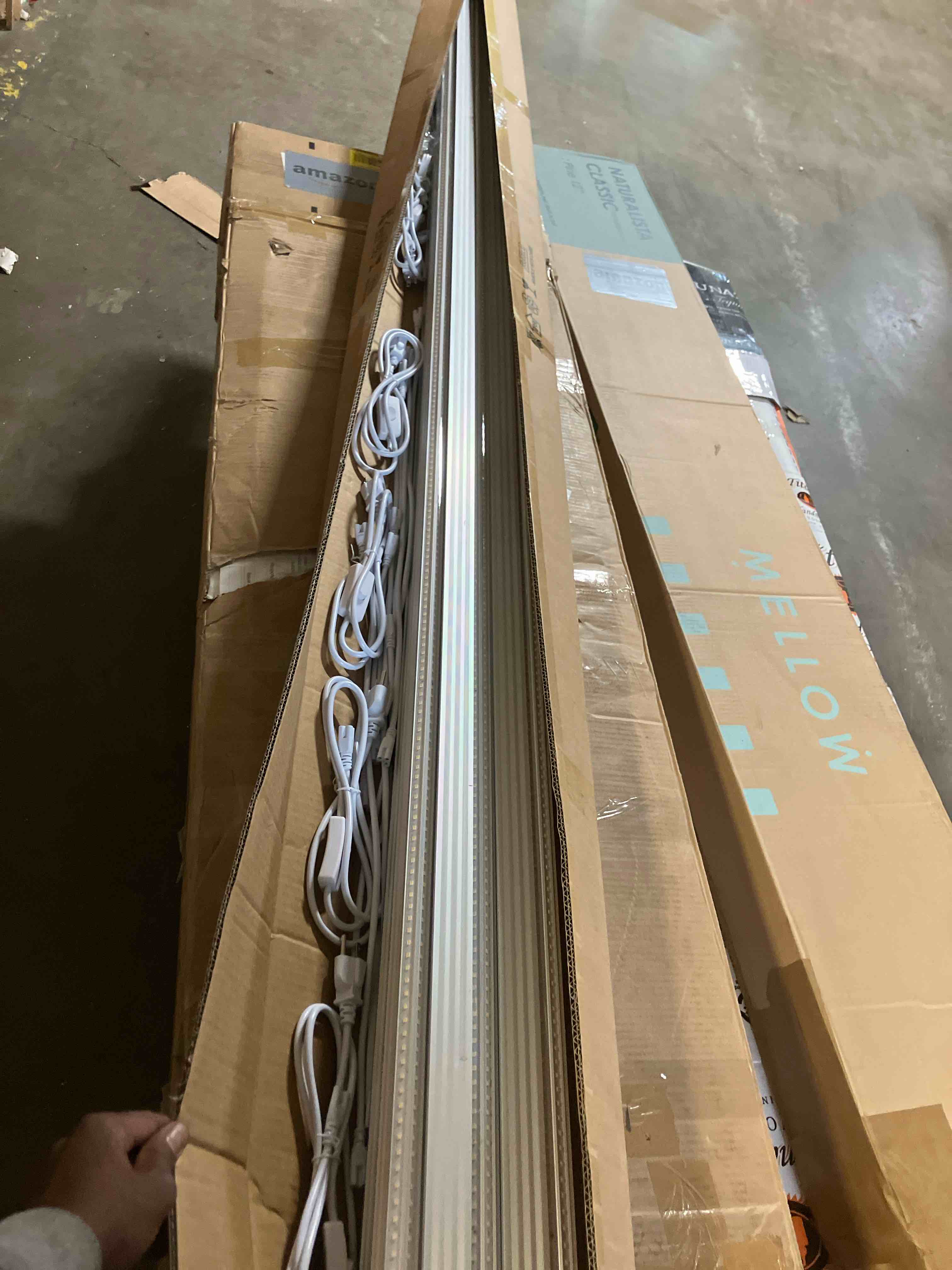 https://s3.amazonaws.com/lotting-images-prod/phillipi/PPE3514368_1760471070513.jpeg