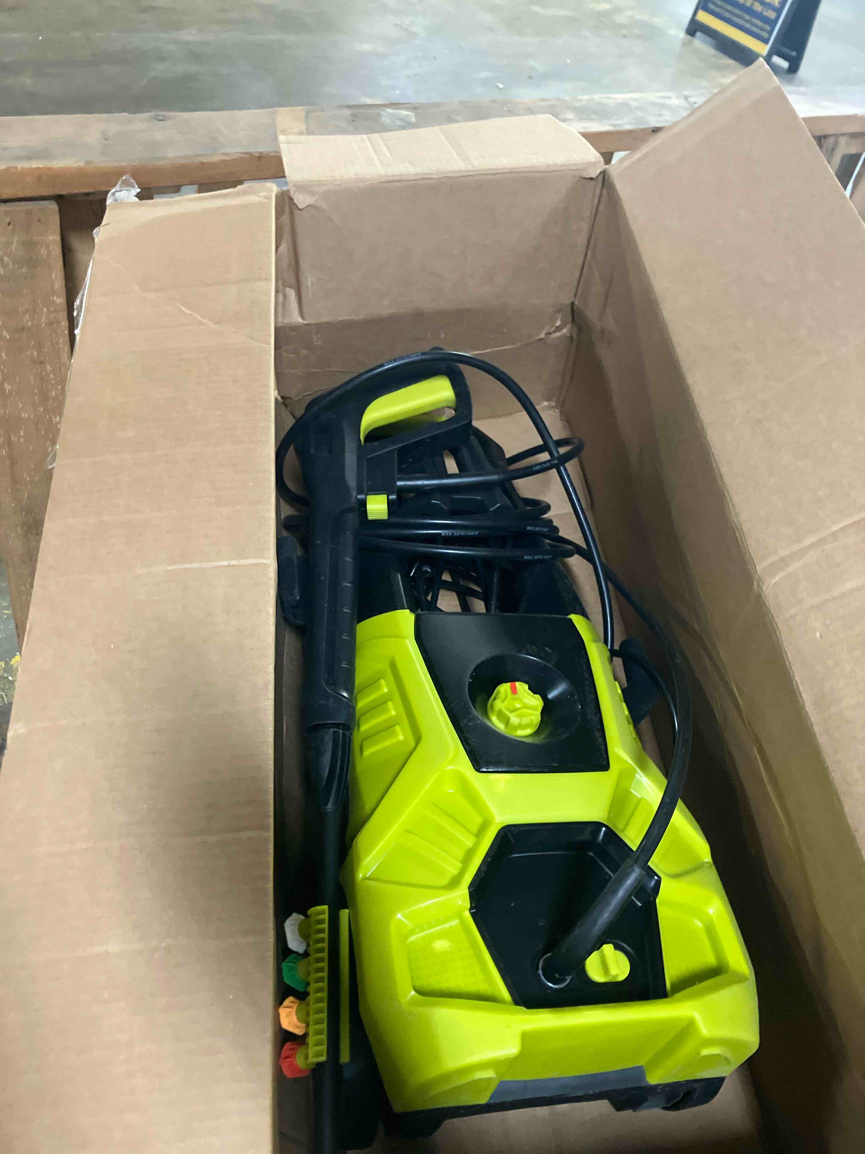 https://s3.amazonaws.com/lotting-images-prod/phillipi/PPE3514553_1760629486396.jpeg