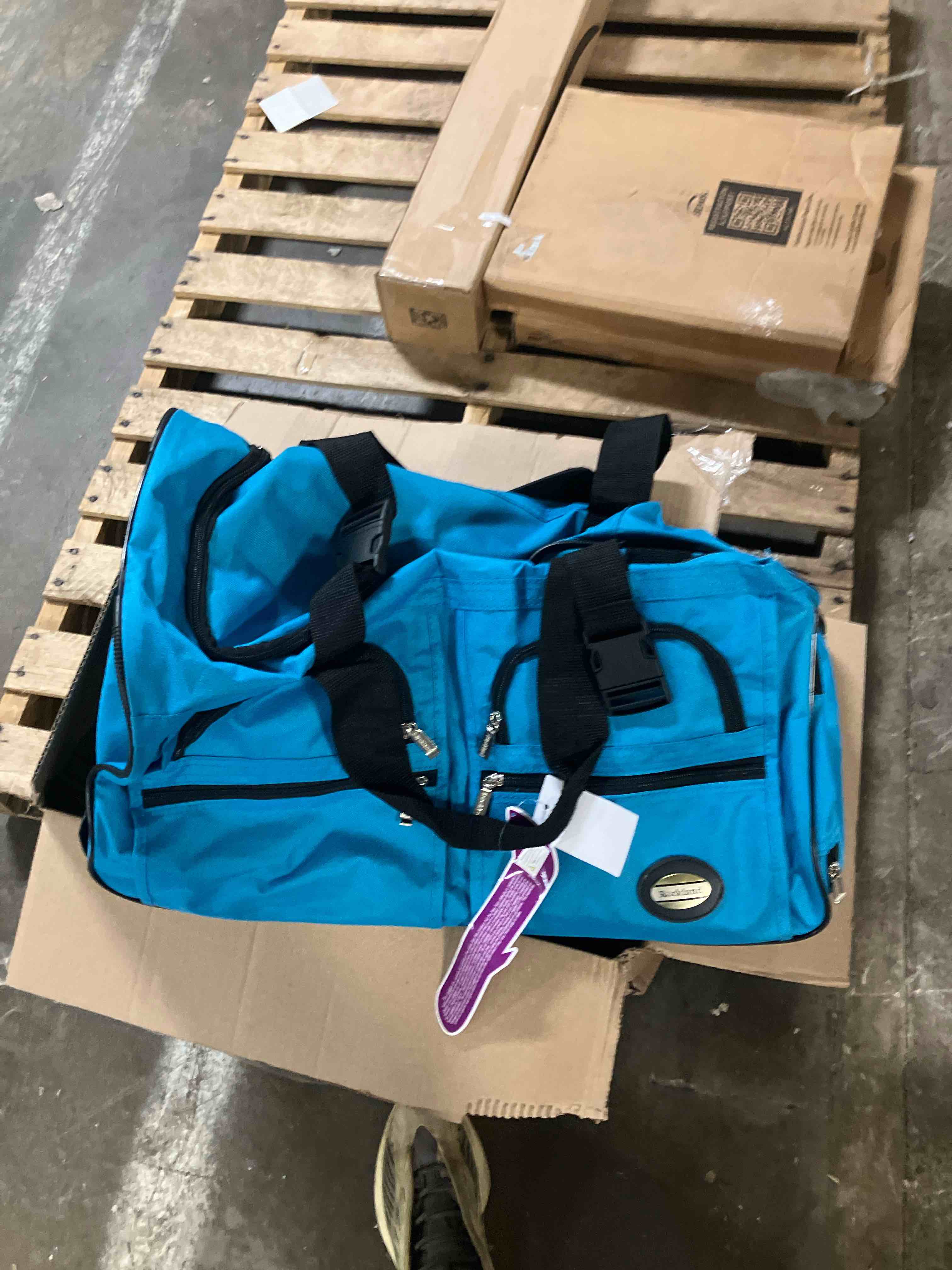 https://s3.amazonaws.com/lotting-images-prod/phillipi/PPE3514569_1760637099830.jpeg