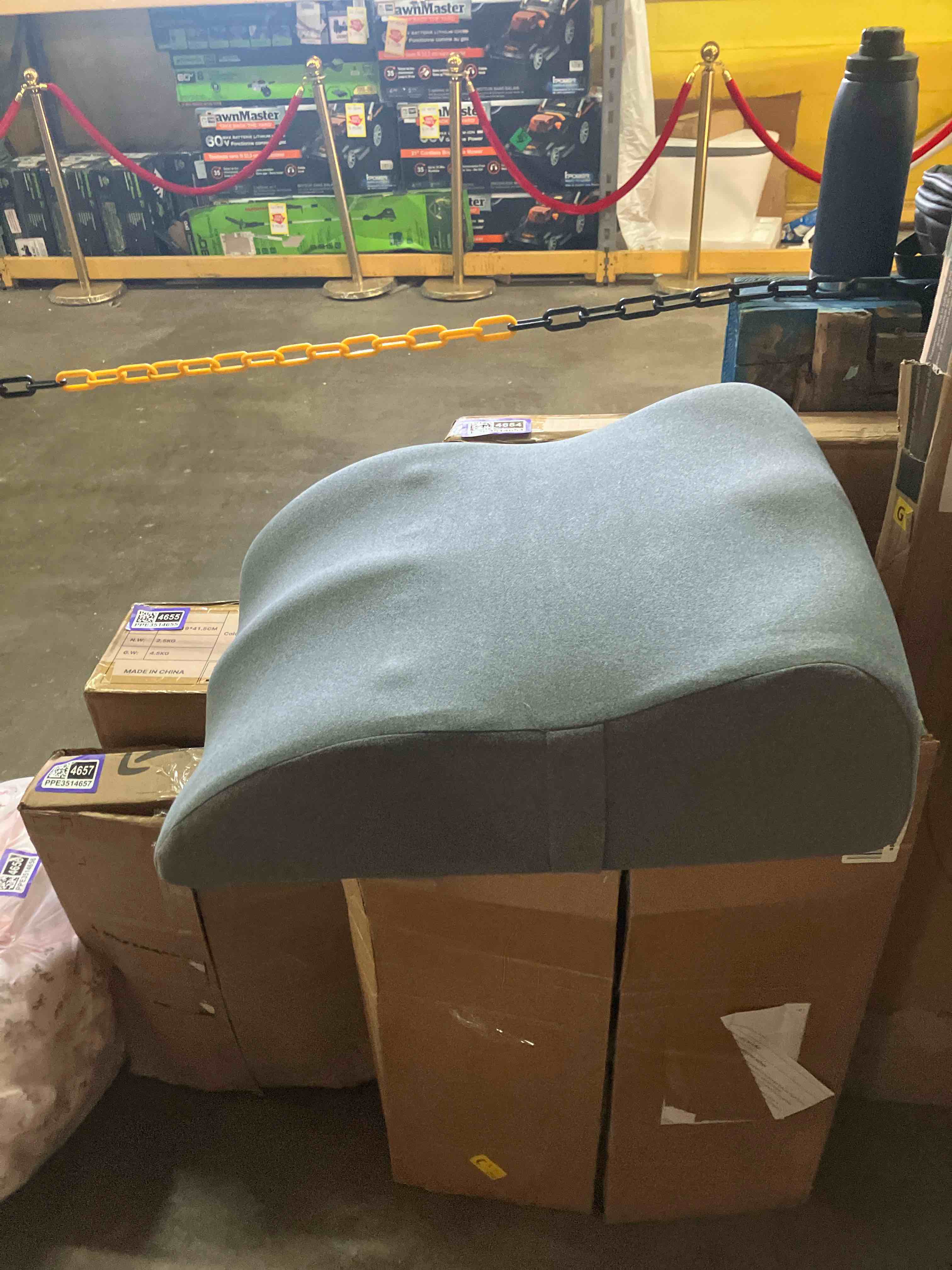 https://s3.amazonaws.com/lotting-images-prod/phillipi/PPE3514660_1760968355977.jpeg
