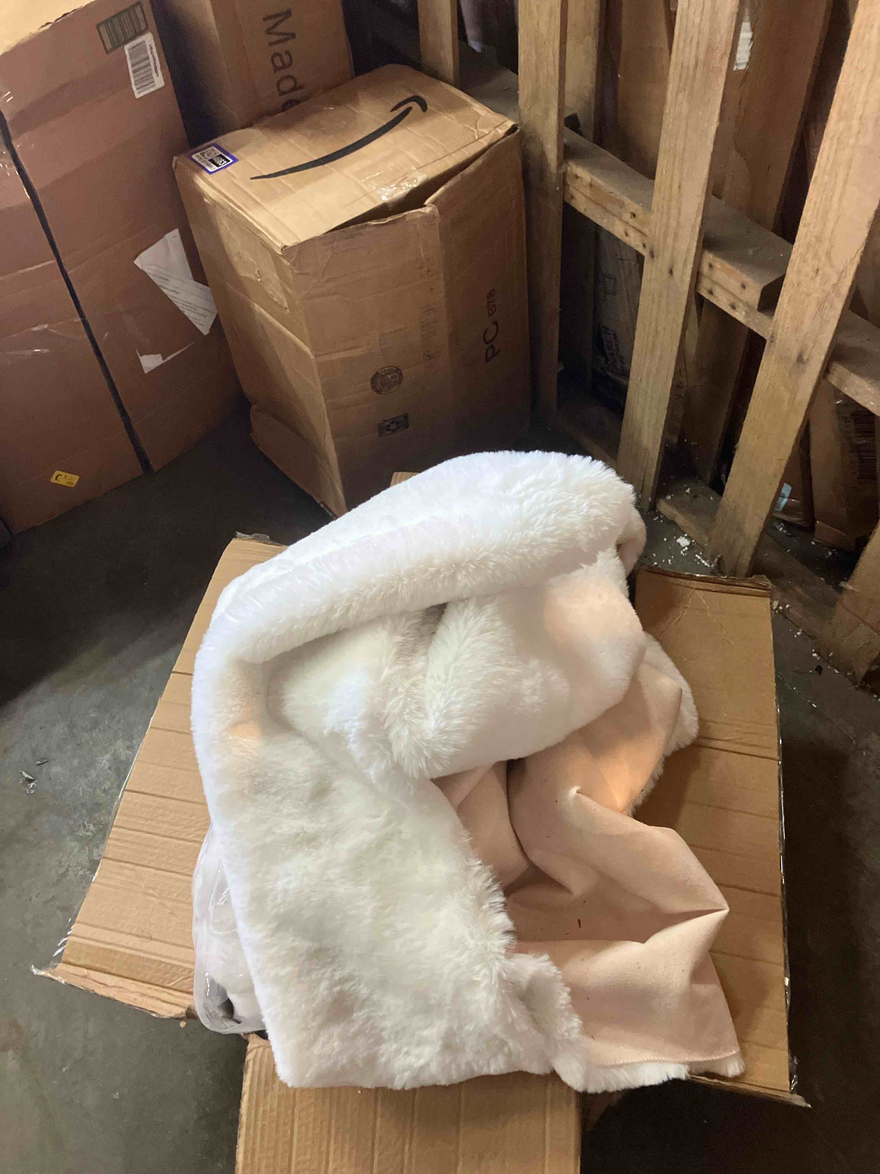 https://s3.amazonaws.com/lotting-images-prod/phillipi/PPE3514664_1760969228794.jpeg