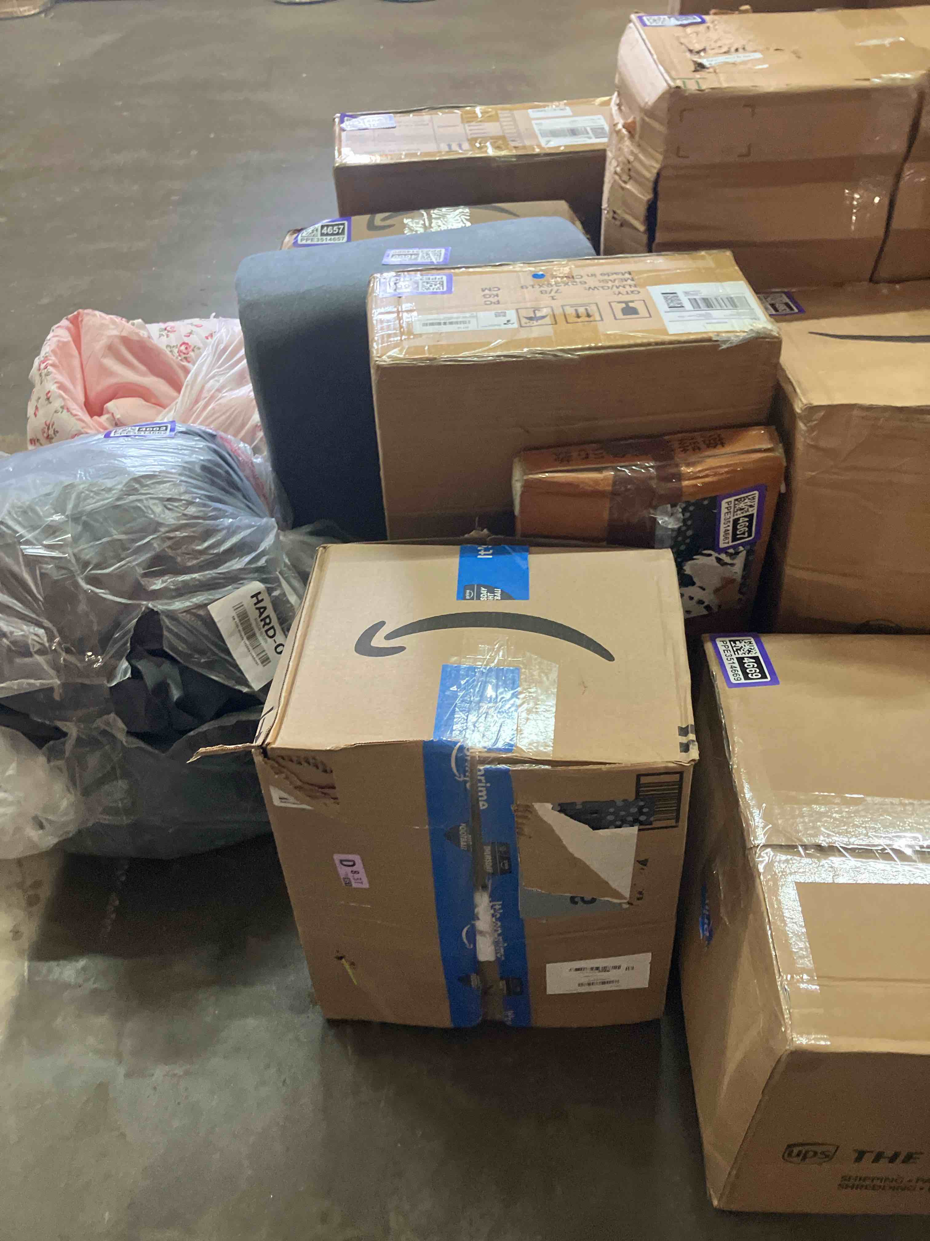https://s3.amazonaws.com/lotting-images-prod/phillipi/PPE3514672_1760970302796.jpeg