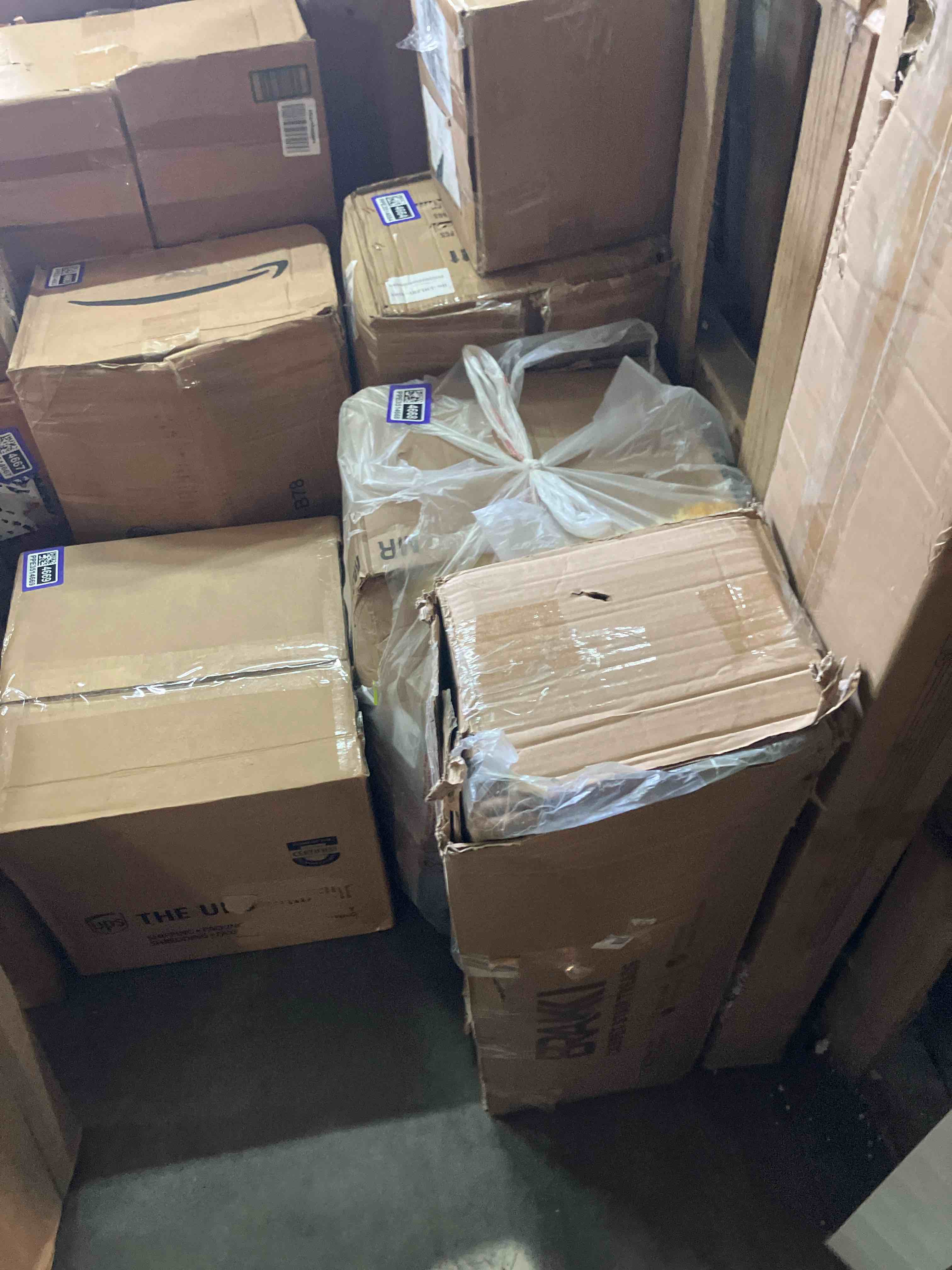 https://s3.amazonaws.com/lotting-images-prod/phillipi/PPE3514675_1760970588215.jpeg