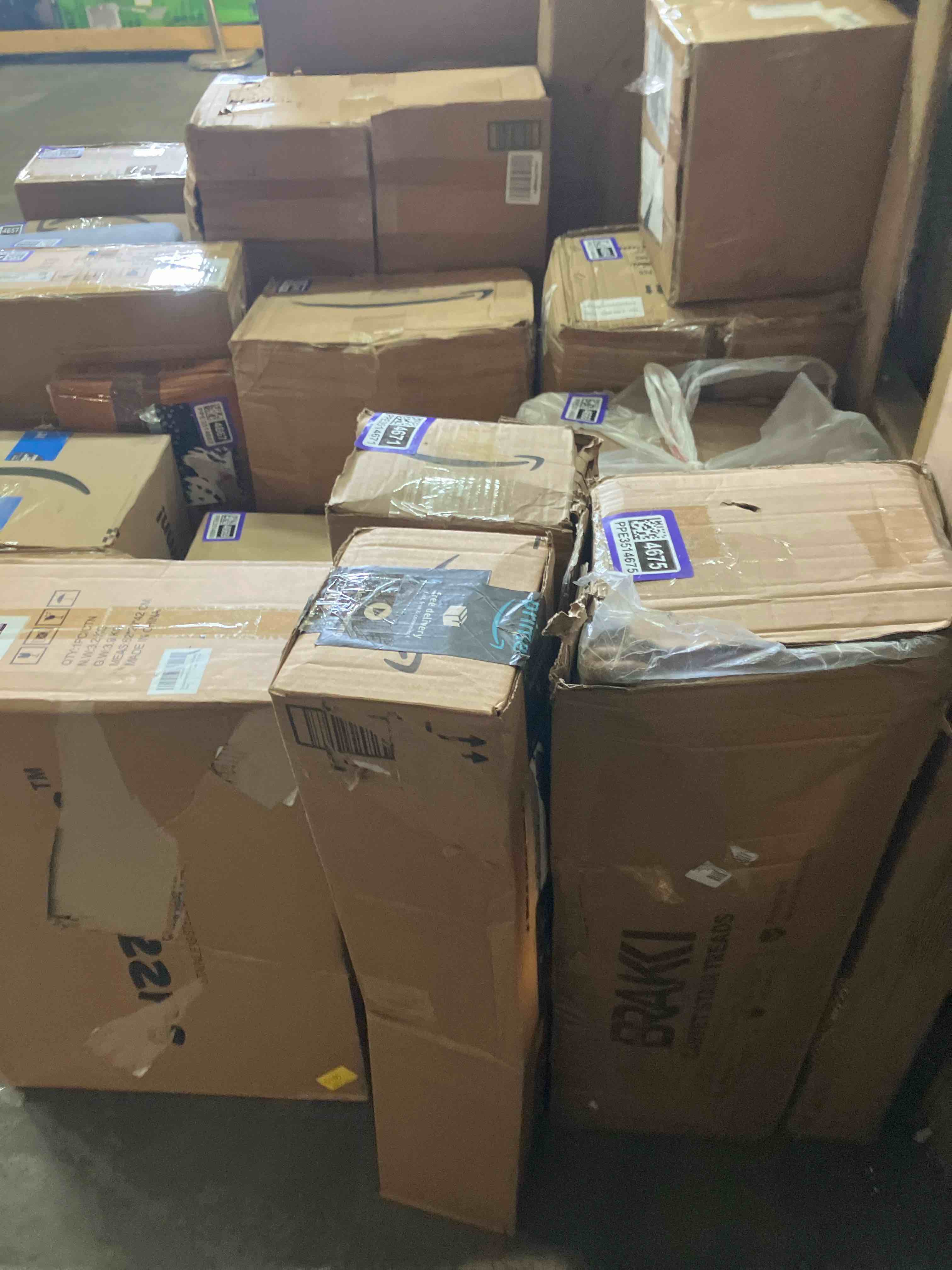 https://s3.amazonaws.com/lotting-images-prod/phillipi/PPE3514677_1760970773979.jpeg