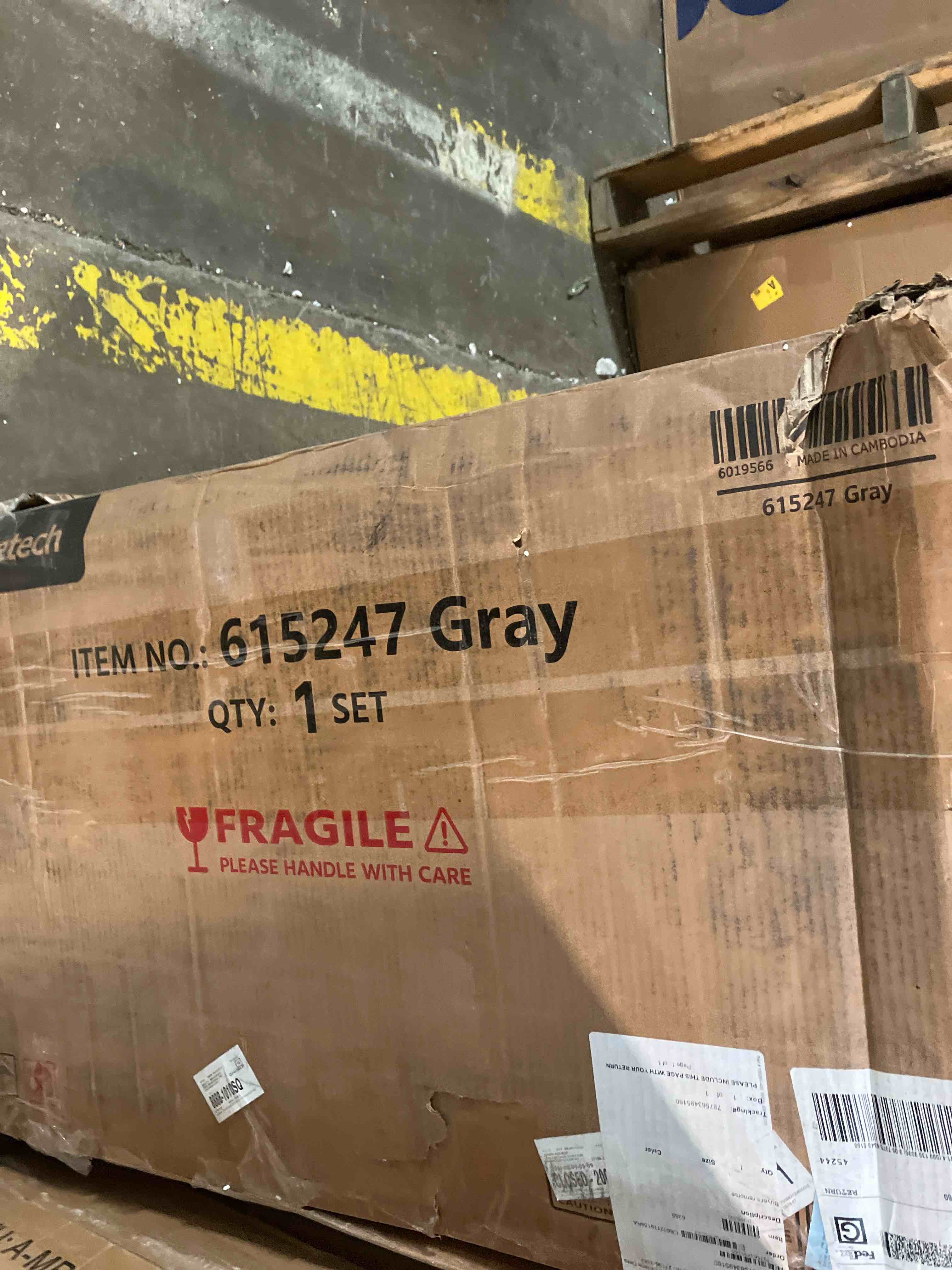 https://s3.amazonaws.com/lotting-images-prod/phillipi/PPE3514954_1760977089118.jpeg
