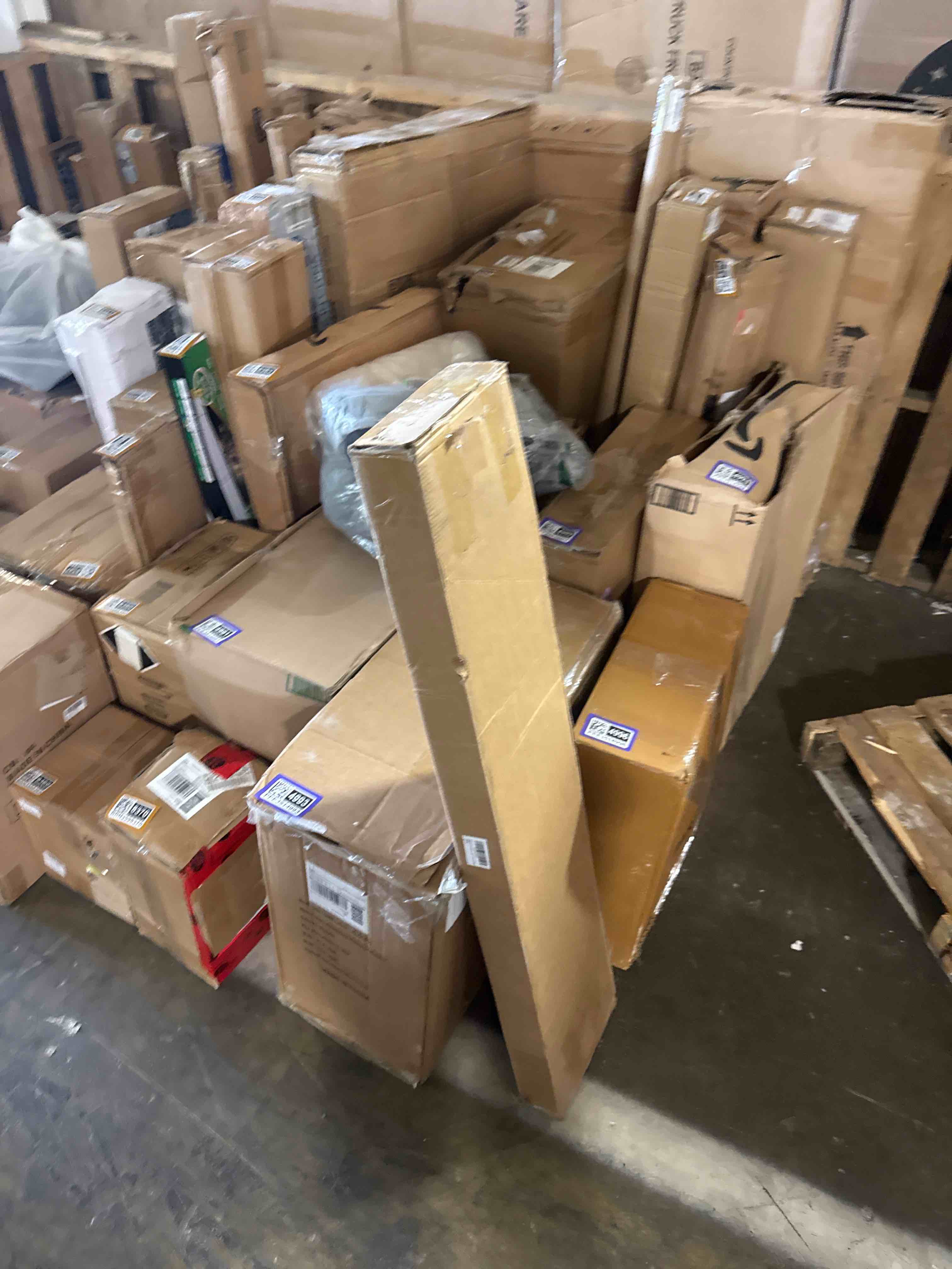 https://s3.amazonaws.com/lotting-images-prod/phillipi/PPE3514997_1761070566038.jpeg