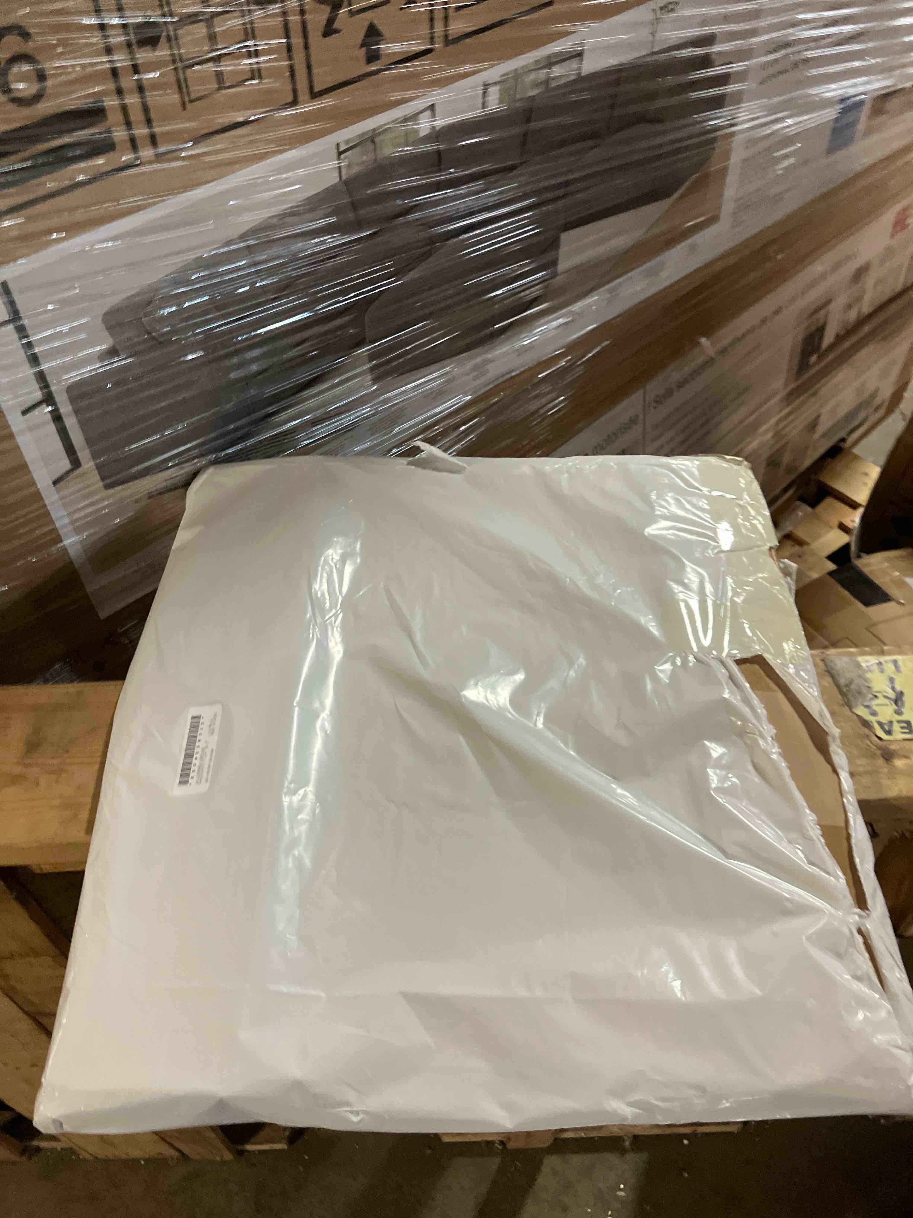 https://s3.amazonaws.com/lotting-images-prod/phillipi/PPE3515098_1761145872712.jpeg