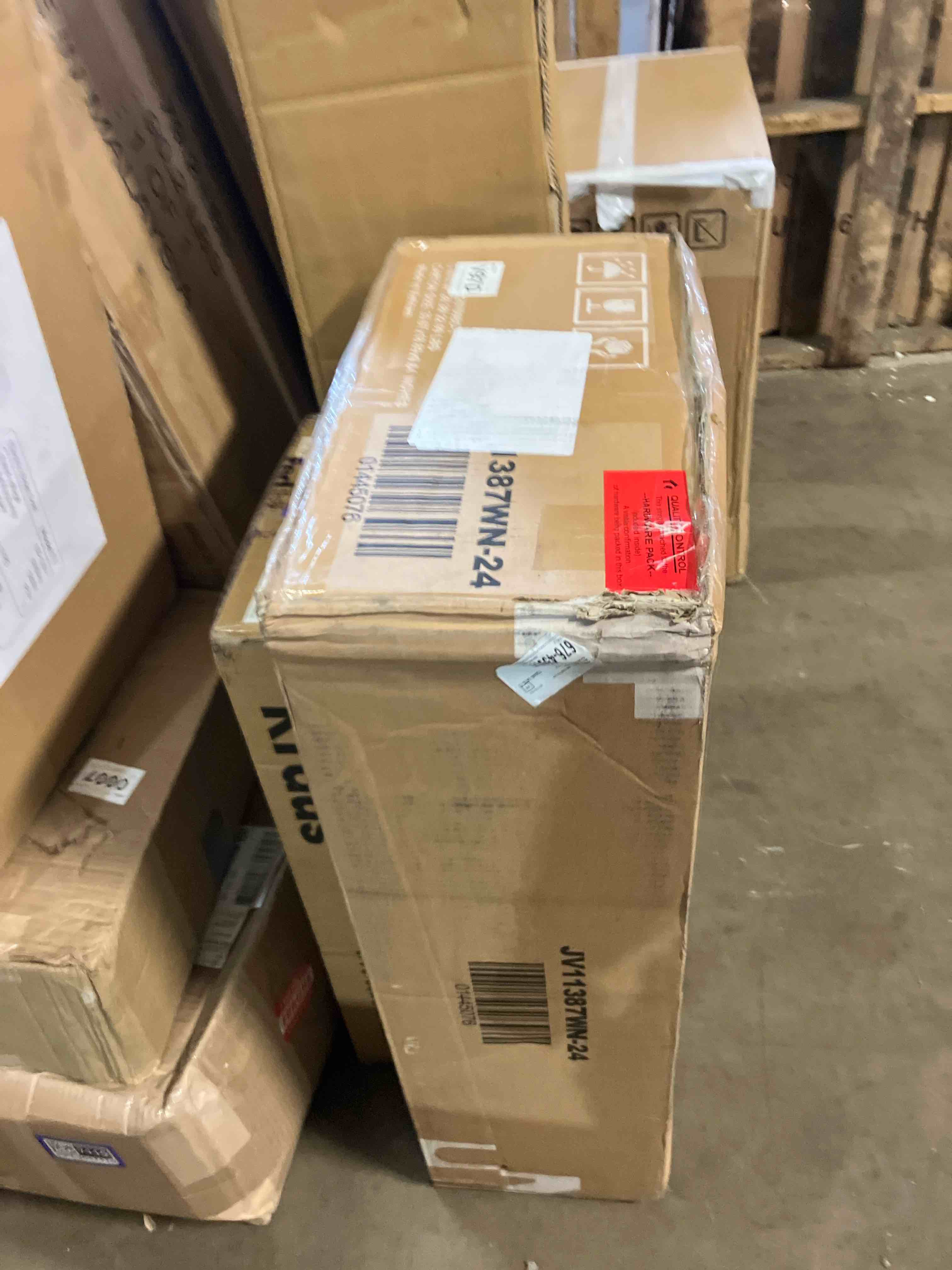 https://s3.amazonaws.com/lotting-images-prod/phillipi/PPE3517107_1757689002976.jpeg