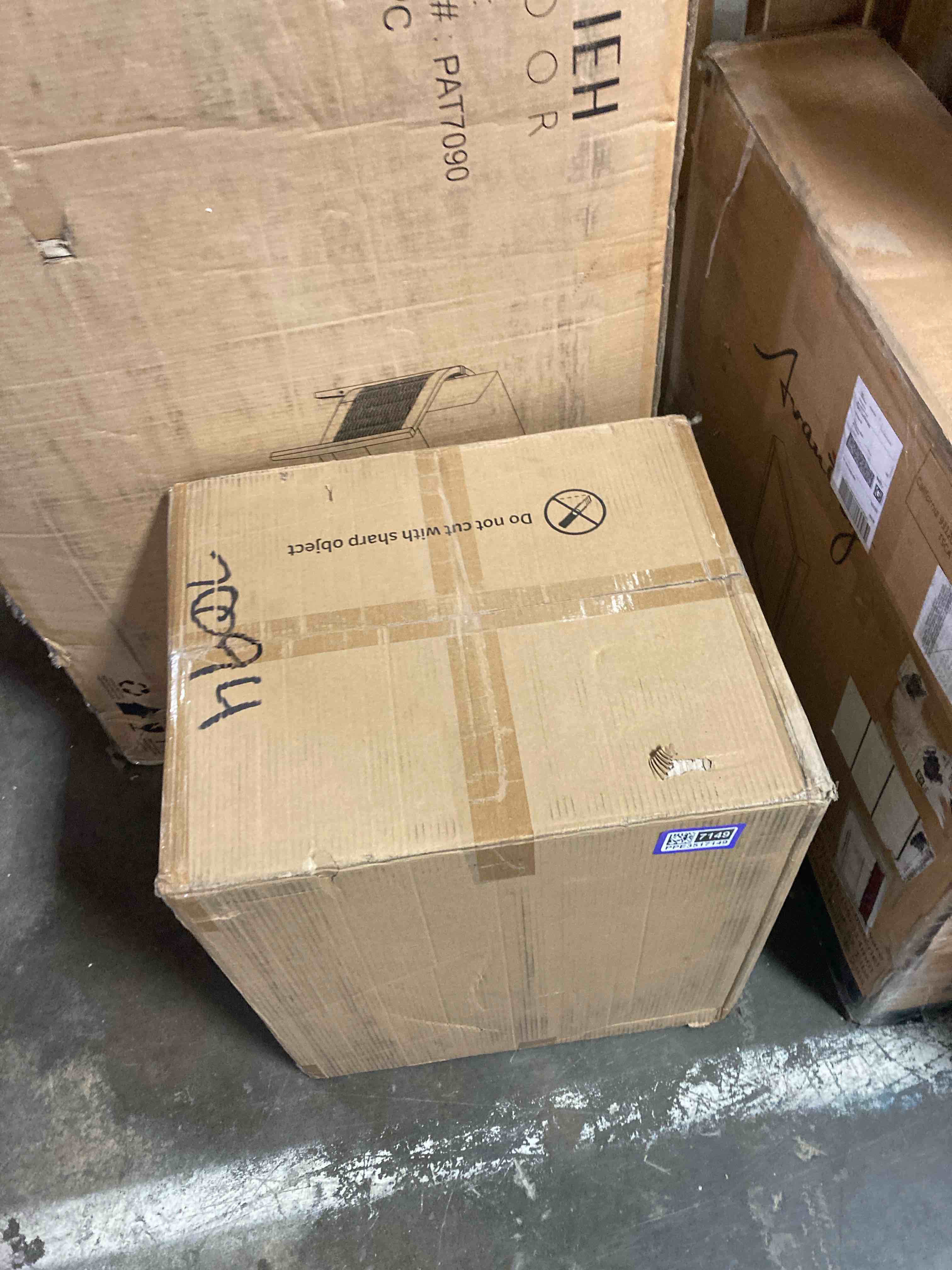 https://s3.amazonaws.com/lotting-images-prod/phillipi/PPE3517149_1757699978519.jpeg