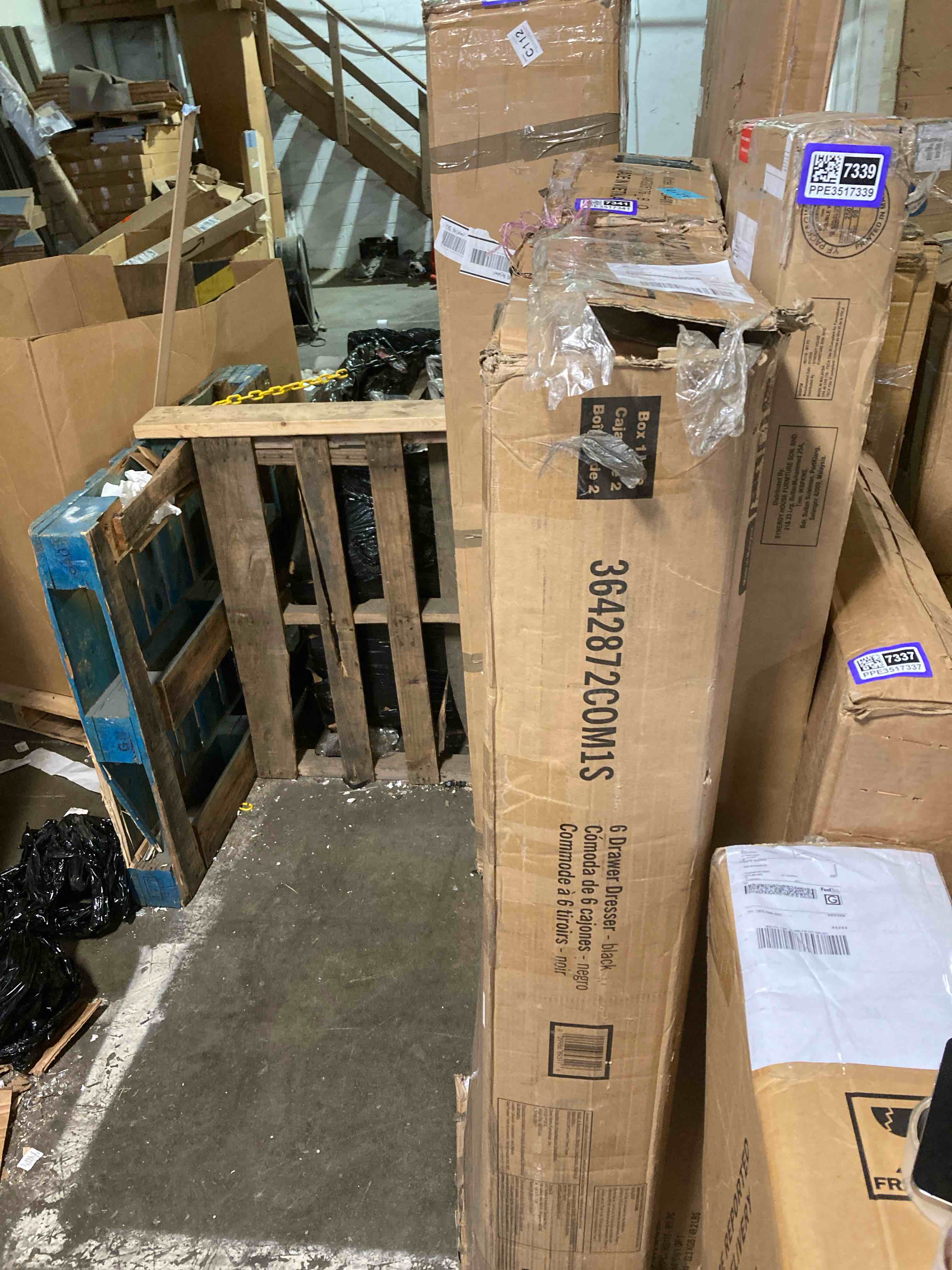 https://s3.amazonaws.com/lotting-images-prod/phillipi/PPE3517342_1758293252906.jpeg