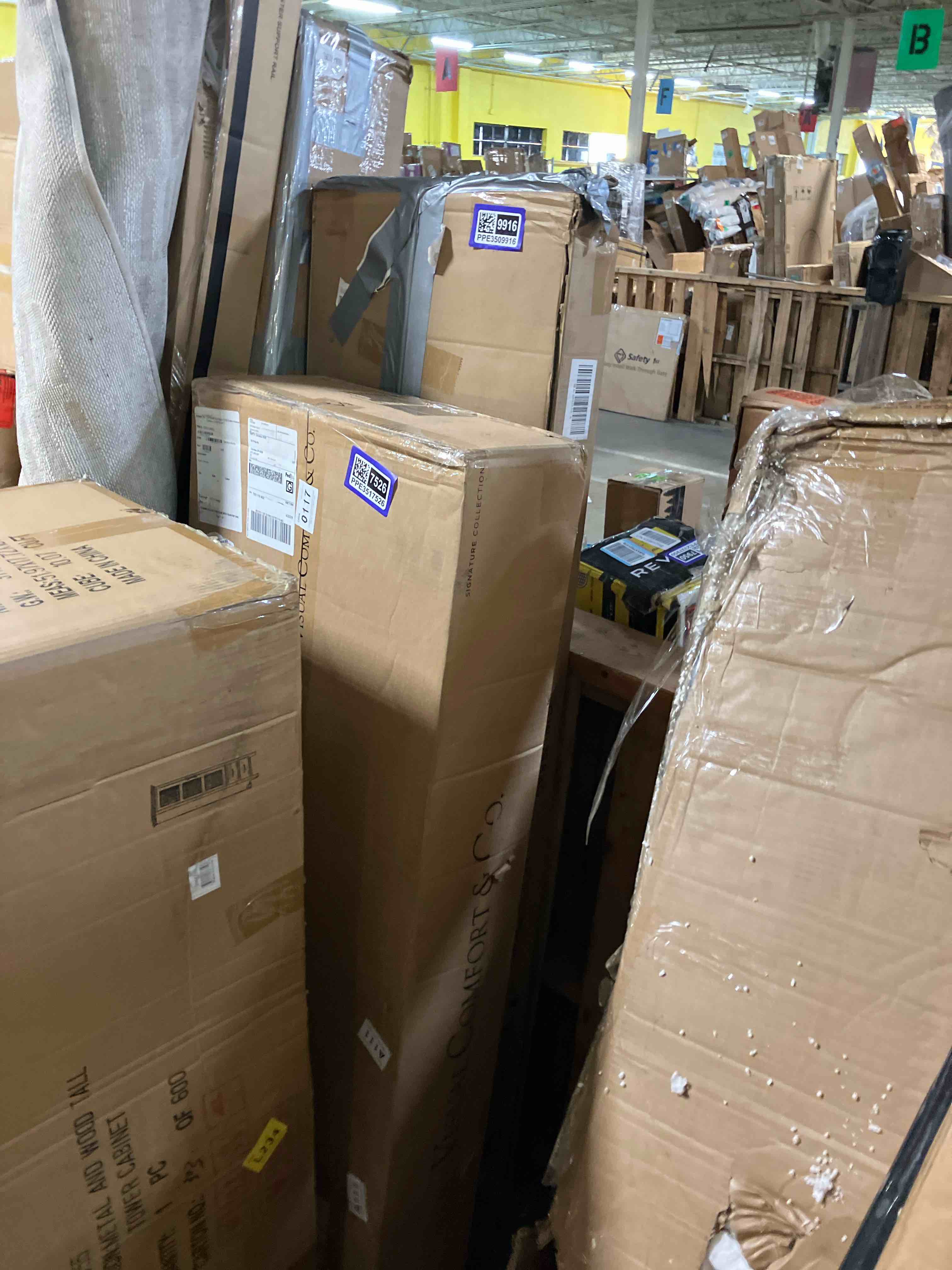 https://s3.amazonaws.com/lotting-images-prod/phillipi/PPE3517526_1759331015142.jpeg