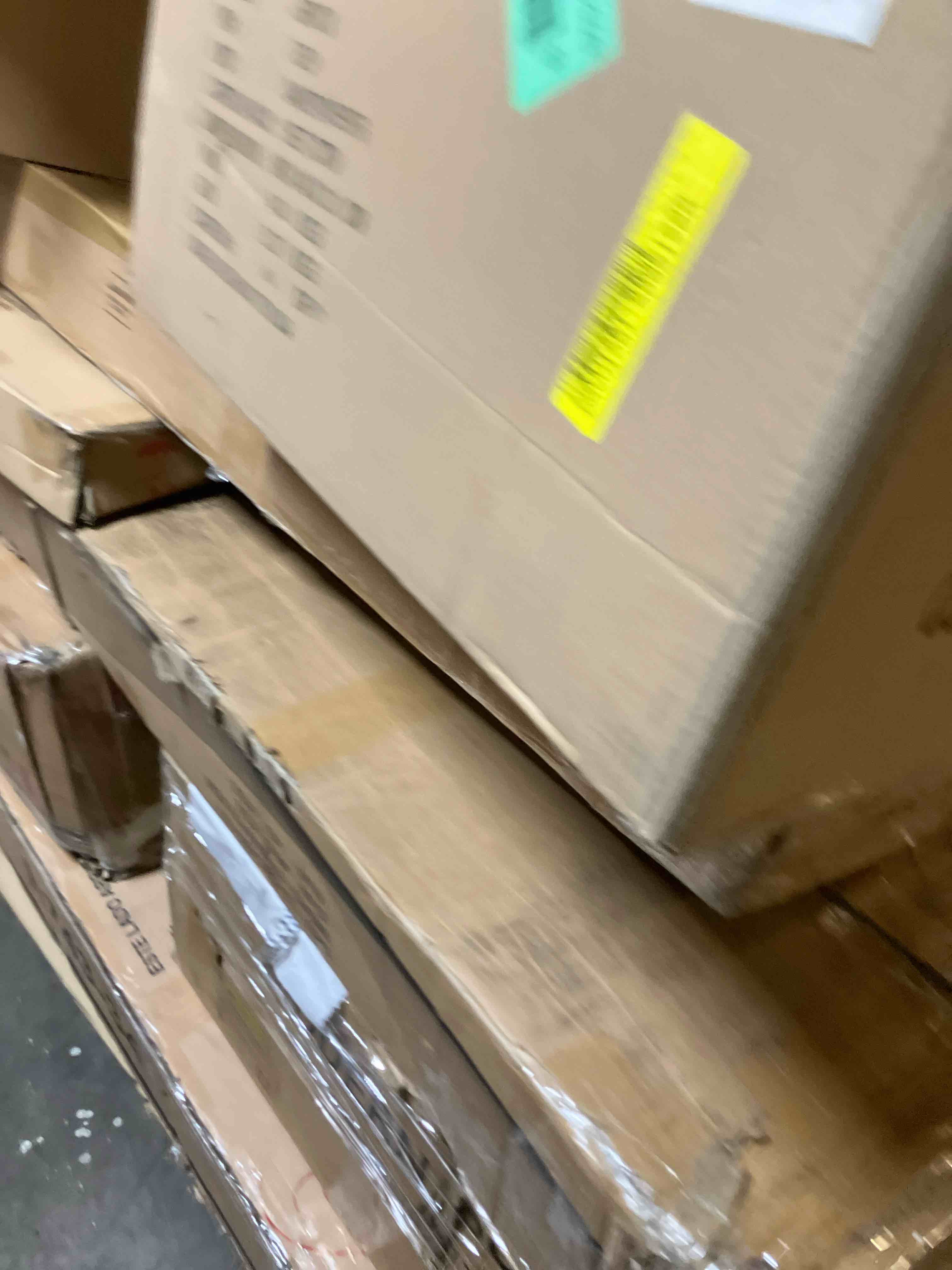 Condition photo showing New/Like New for Swift Home Marilla 100% Cotton Clipped Dots Stripes Jacquard 5-Piece Bedding Comforter Set Brick - Oversized King