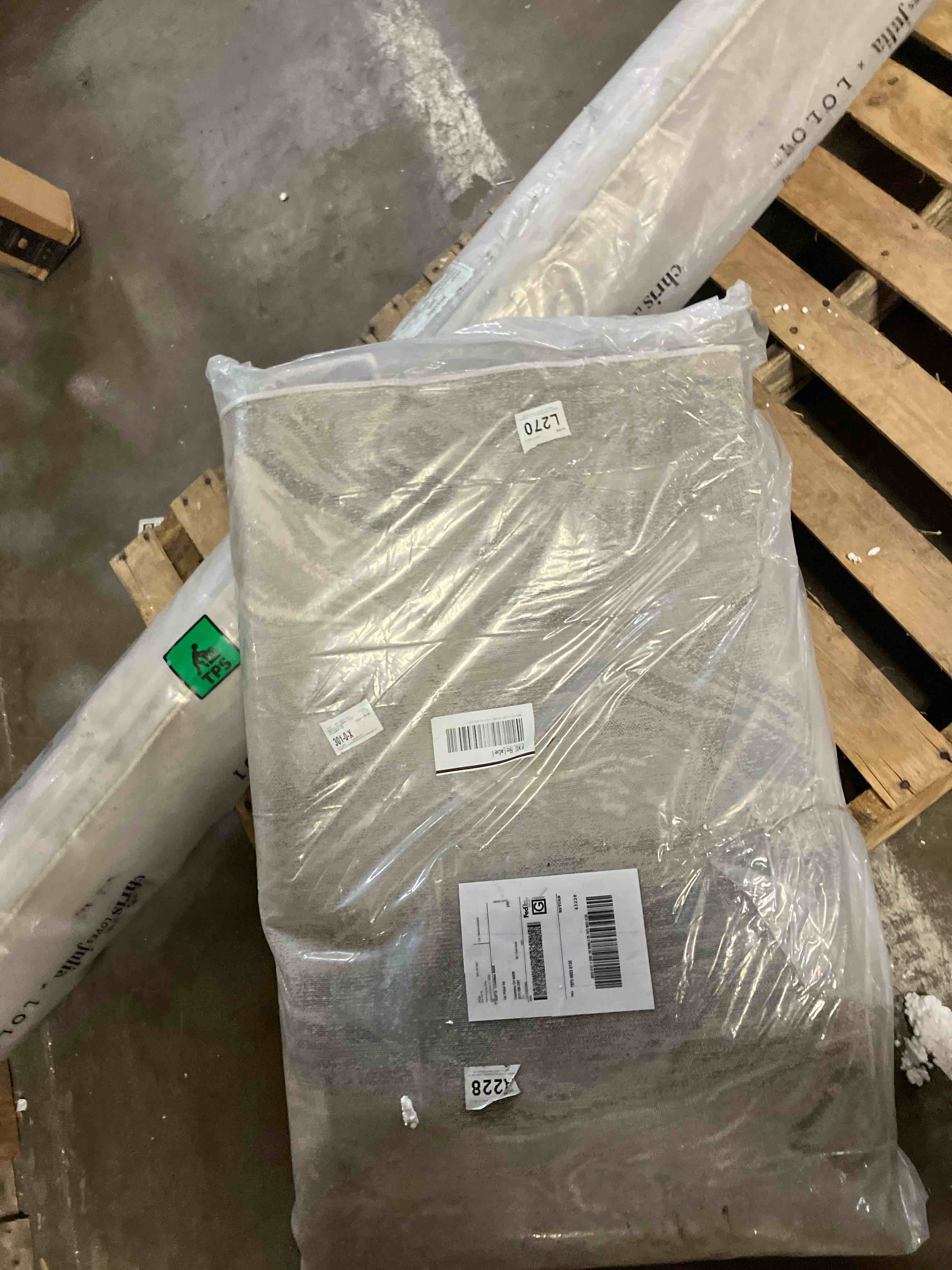 https://s3.amazonaws.com/lotting-images-prod/phillipi/PPE3517986_1759416632957.jpeg