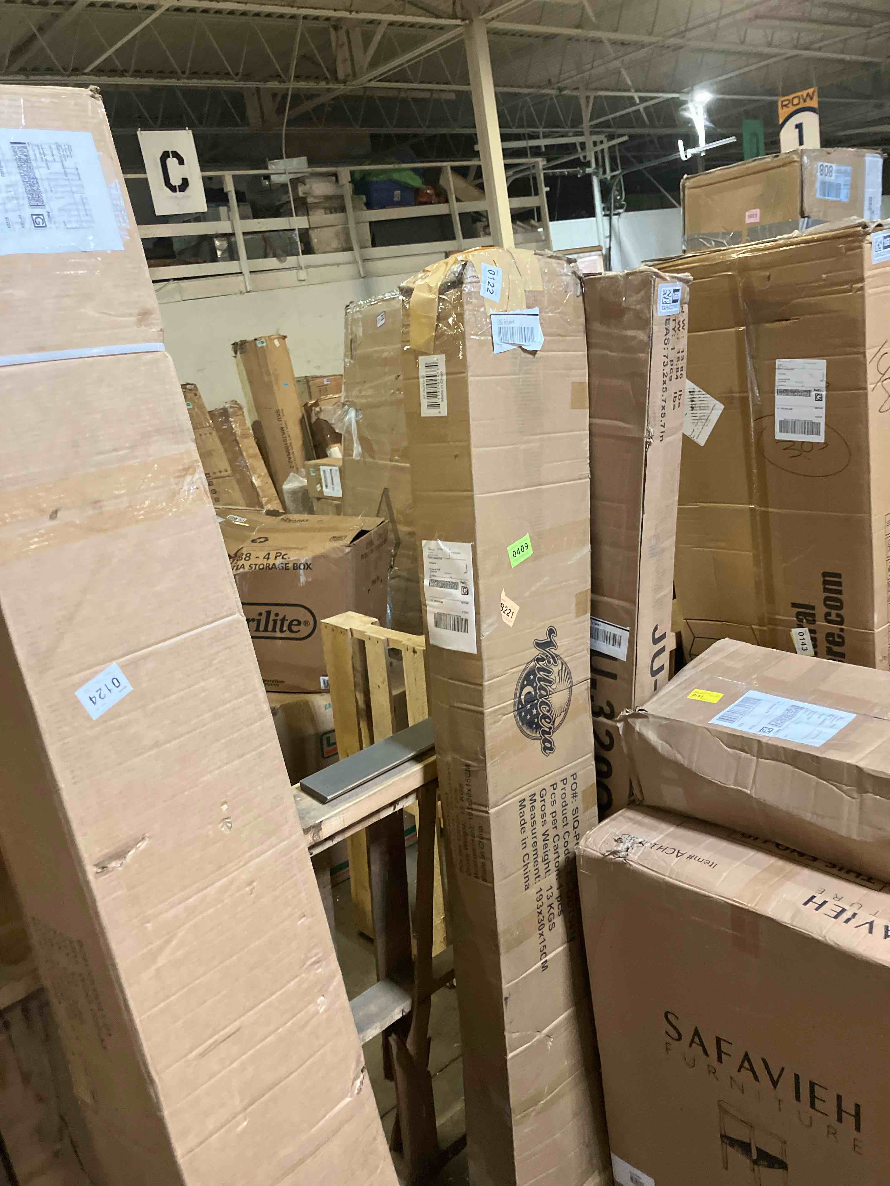 https://s3.amazonaws.com/lotting-images-prod/phillipi/PPE3518001_1759430411870.jpeg