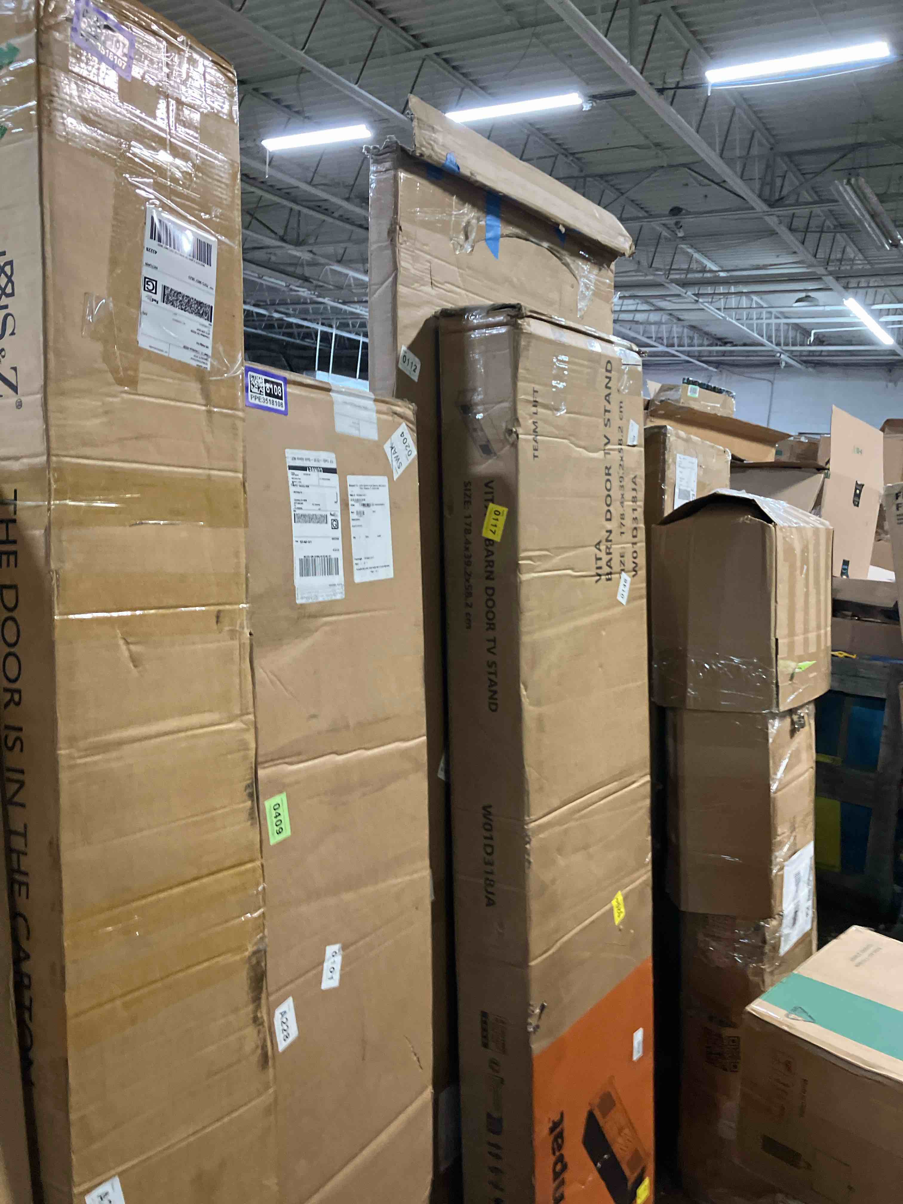 https://s3.amazonaws.com/lotting-images-prod/phillipi/PPE3518108_1759439461468.jpeg