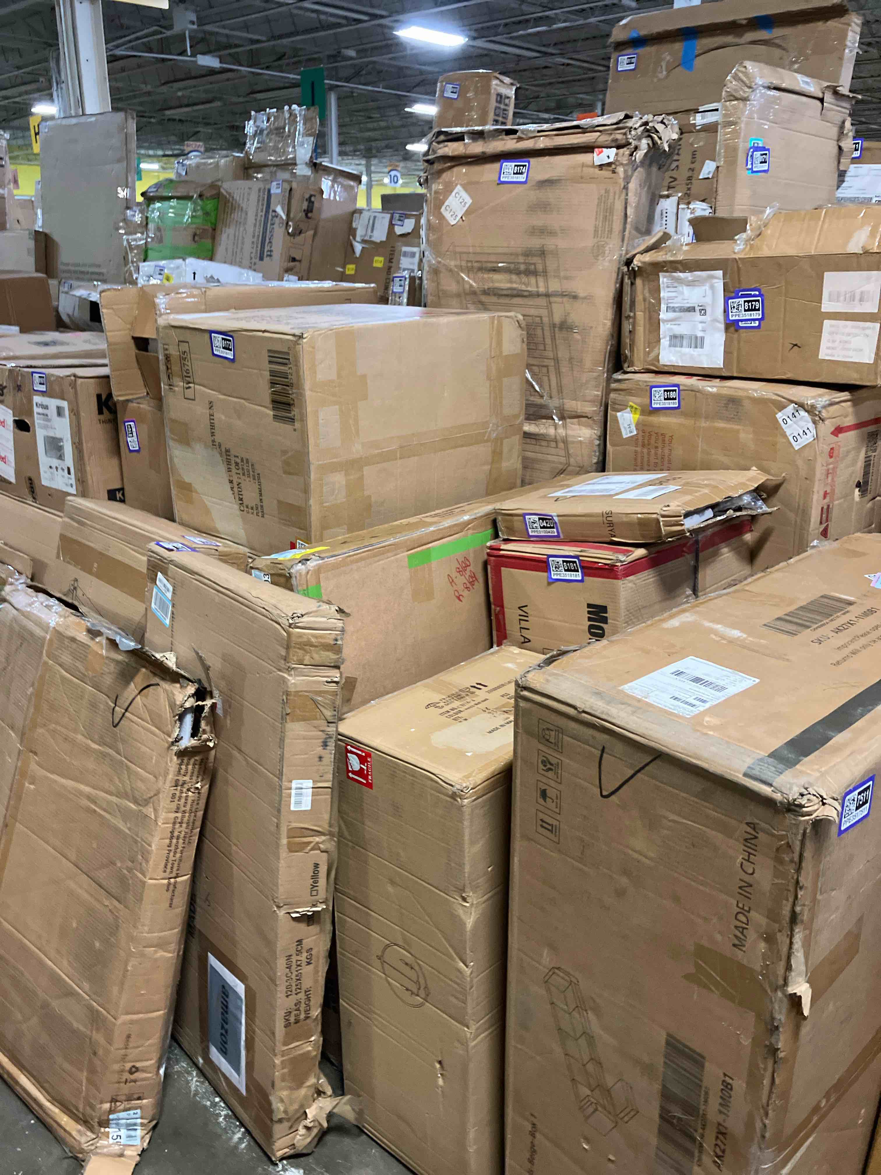 https://s3.amazonaws.com/lotting-images-prod/phillipi/PPE3518188_1759512461025.jpeg