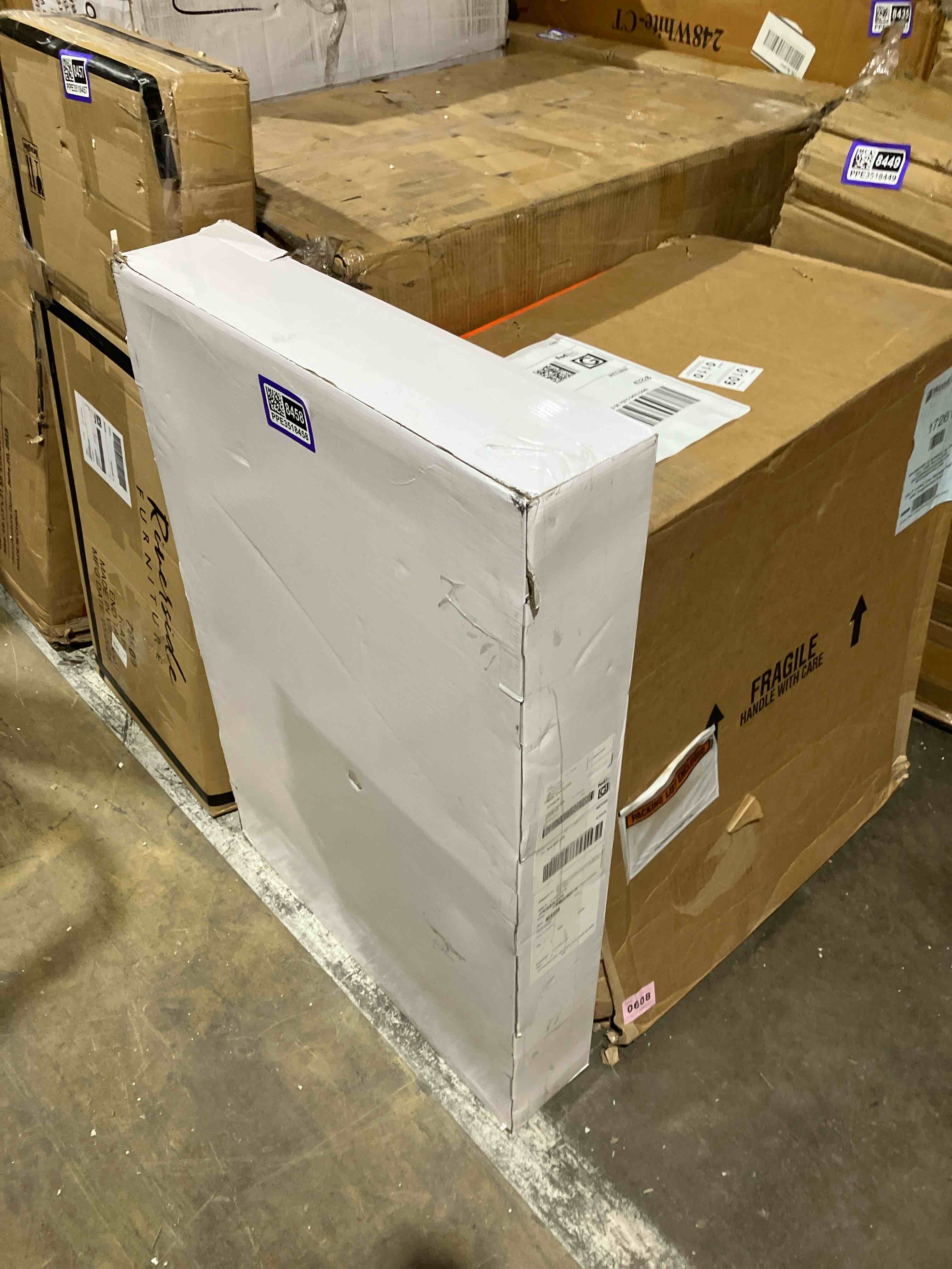 https://s3.amazonaws.com/lotting-images-prod/phillipi/PPE3518458_1759773680470.jpeg
