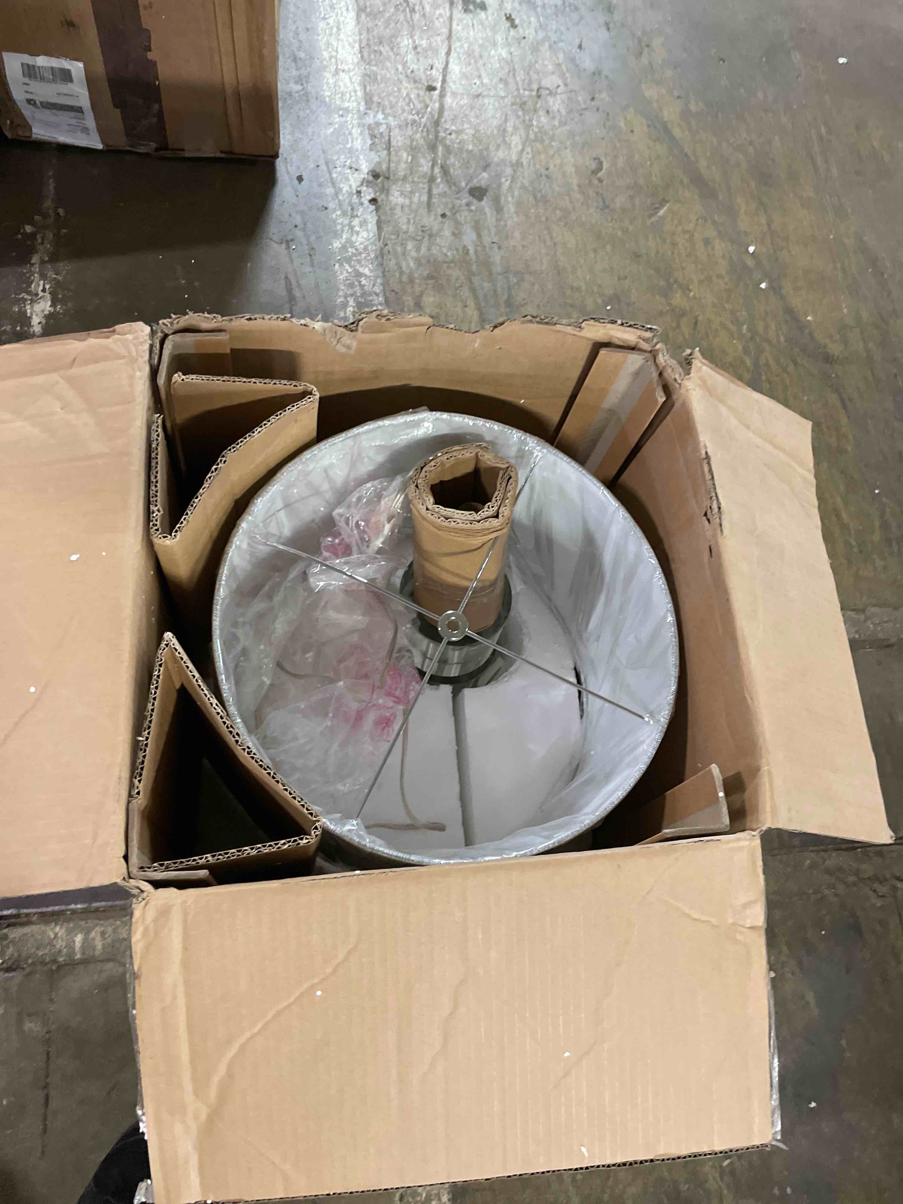 https://s3.amazonaws.com/lotting-images-prod/phillipi/PPE3518666_1759936748141.jpeg