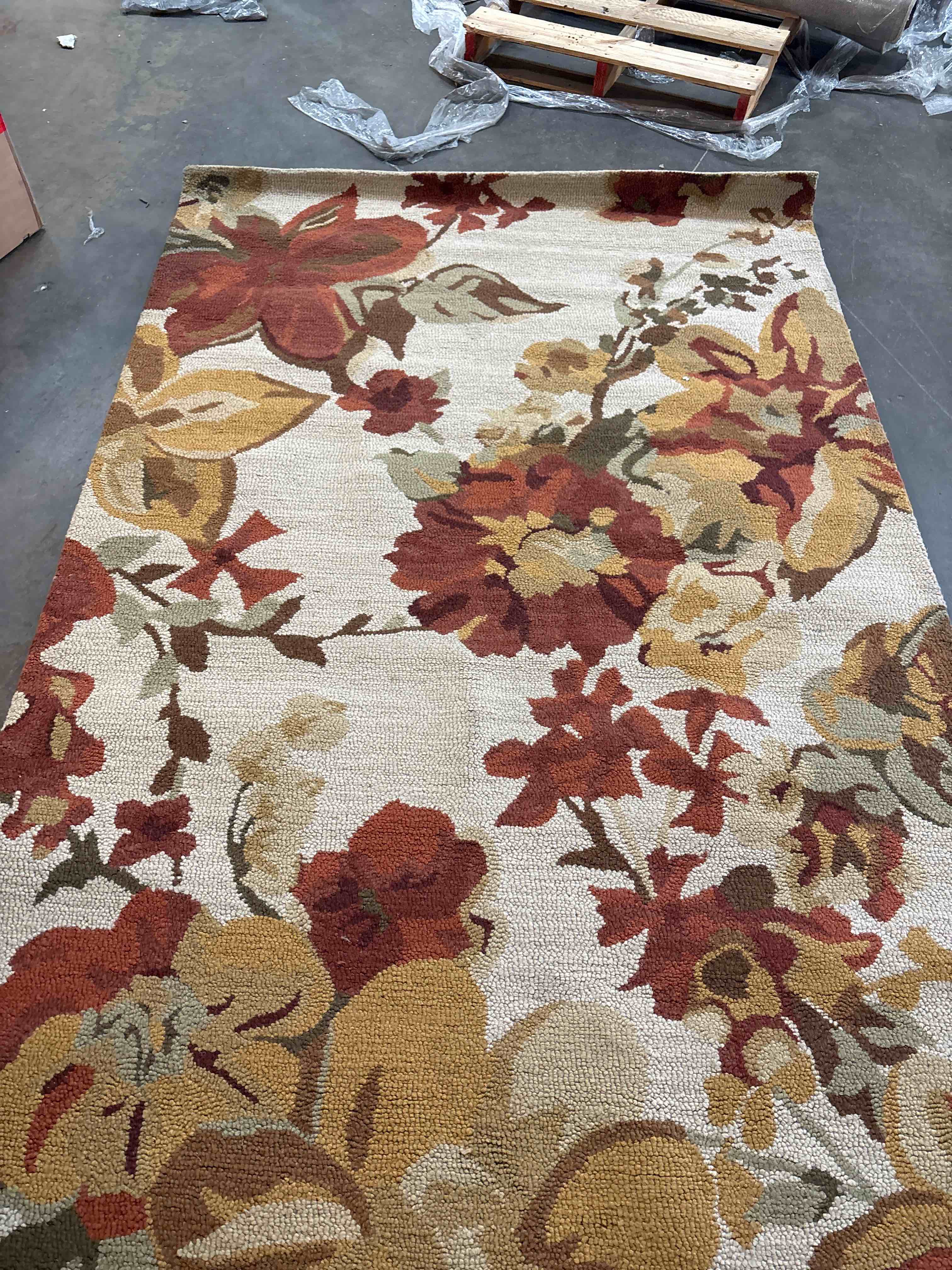SAFAVIEH Blossom Collection 5' x 8' Ivory/Multi BLM912B Handmade Floral Premium Wool Area Rug