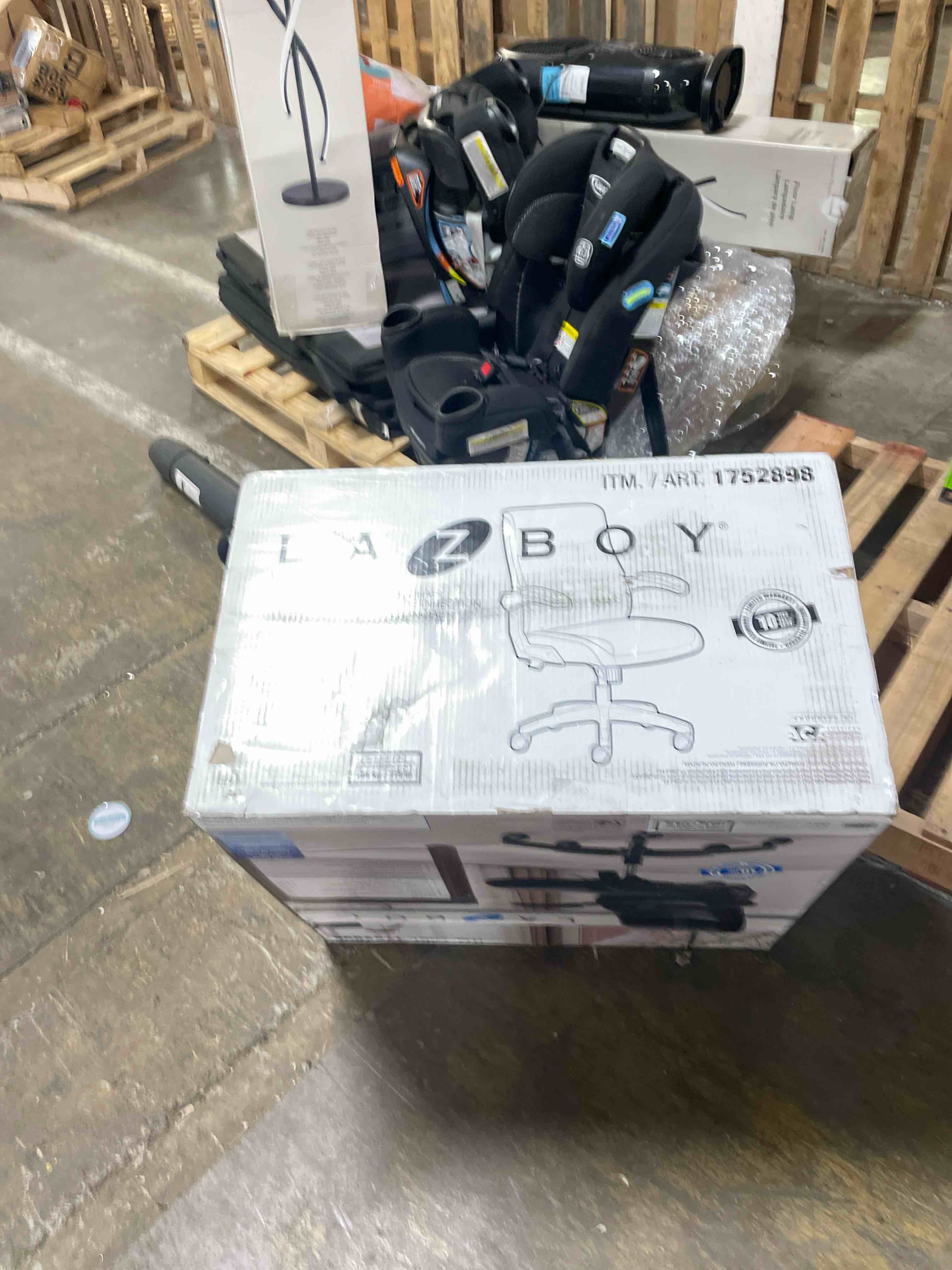 https://s3.amazonaws.com/lotting-images-prod/phillipi/PPE3519038_1760558934941.jpeg